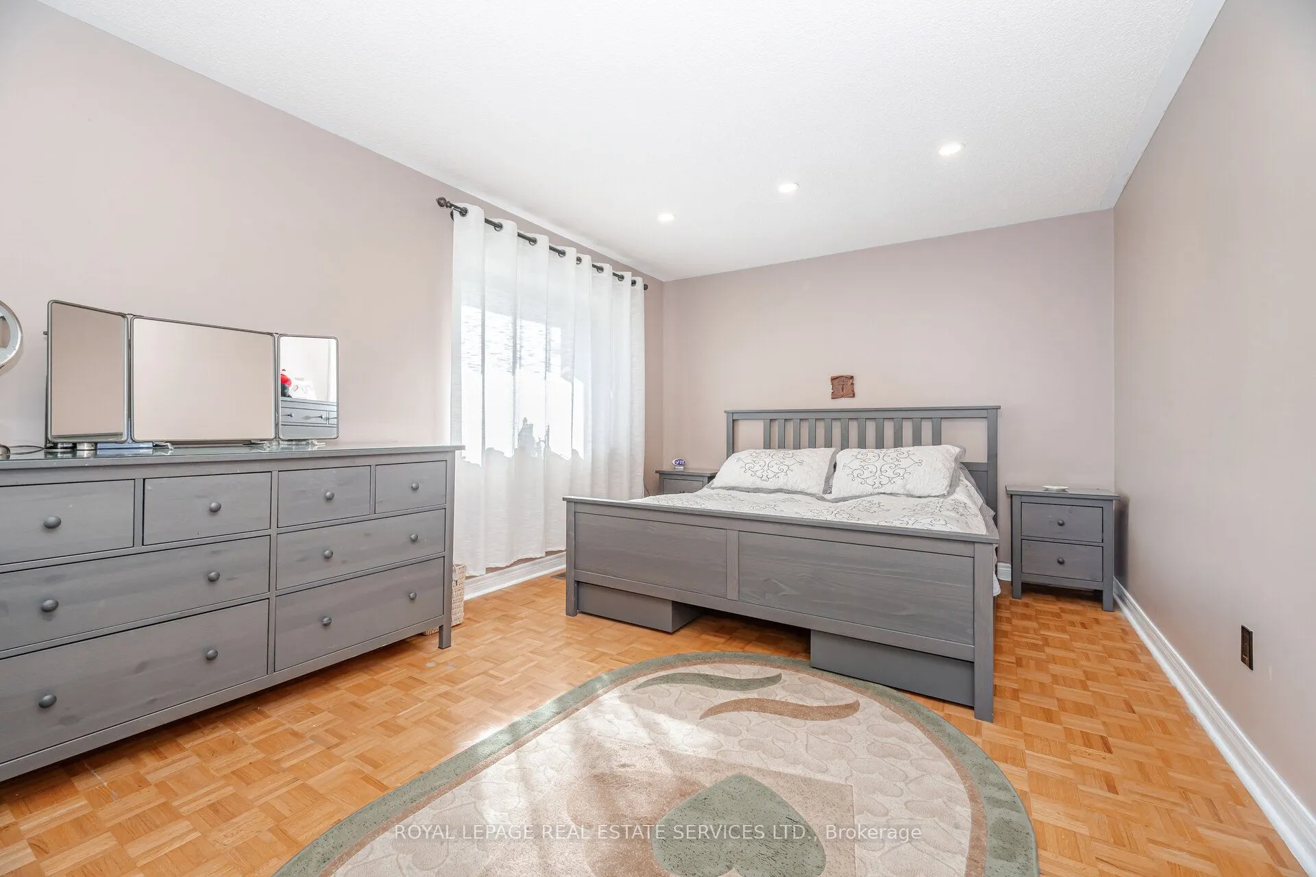 52 Wildberry Crescent