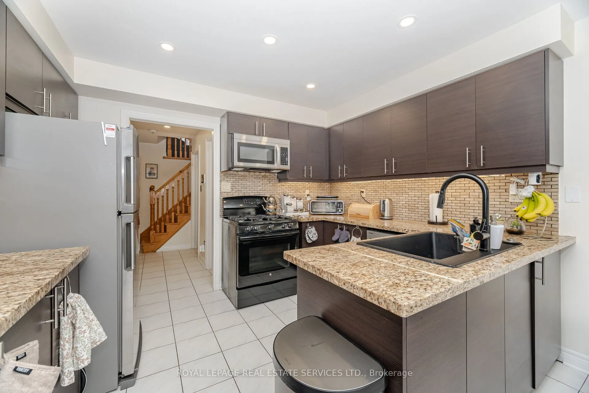 52 Wildberry Crescent