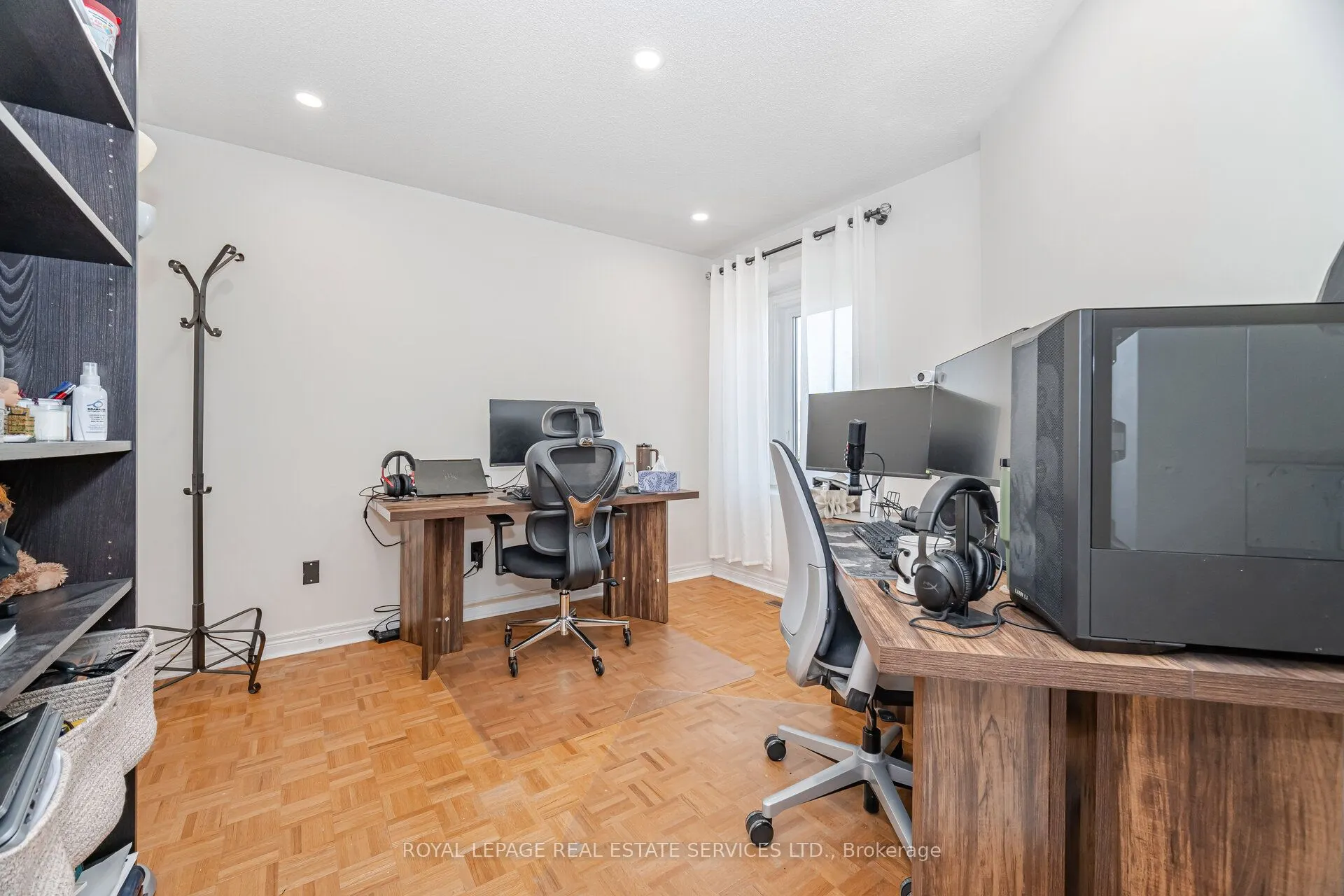 52 Wildberry Crescent