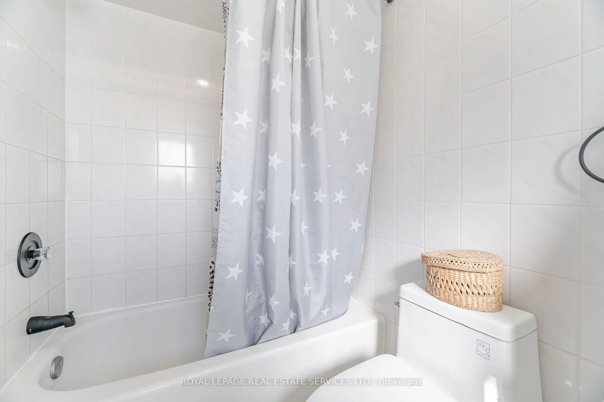 52 Wildberry Crescent