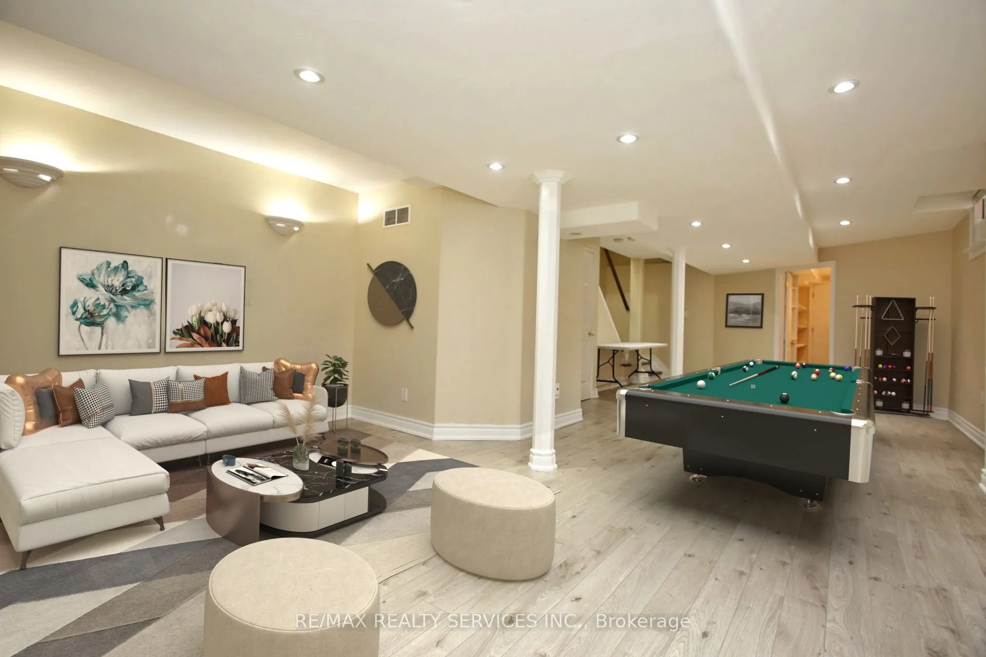 5606 Cosmic Crescent