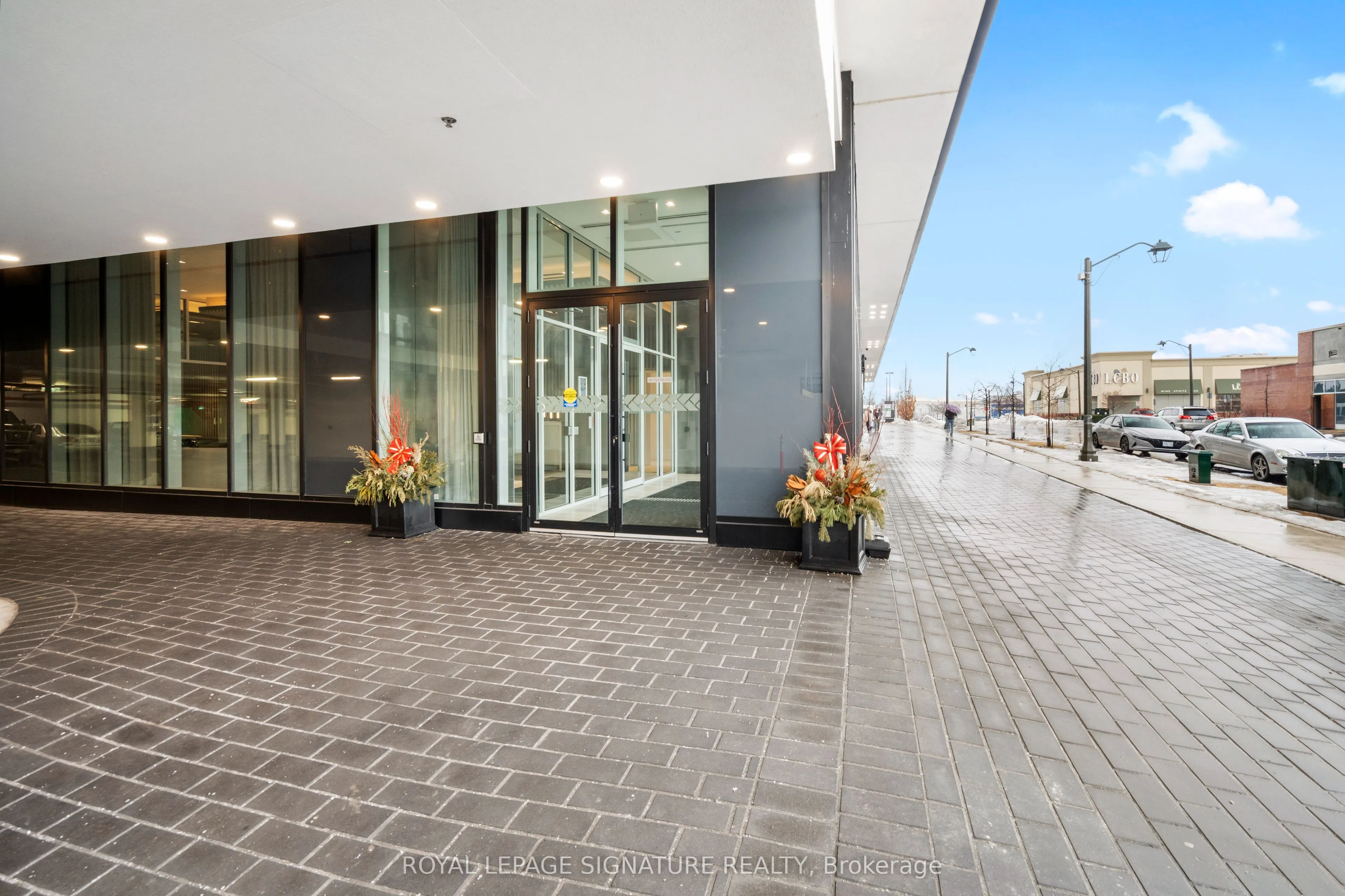 2481 Taunton Road, #367