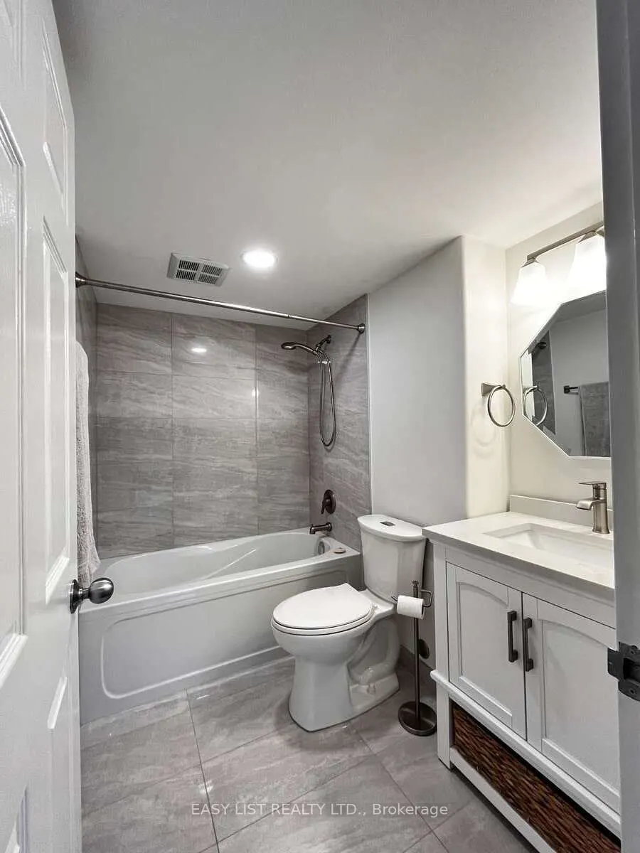 20 Southport Street, #521