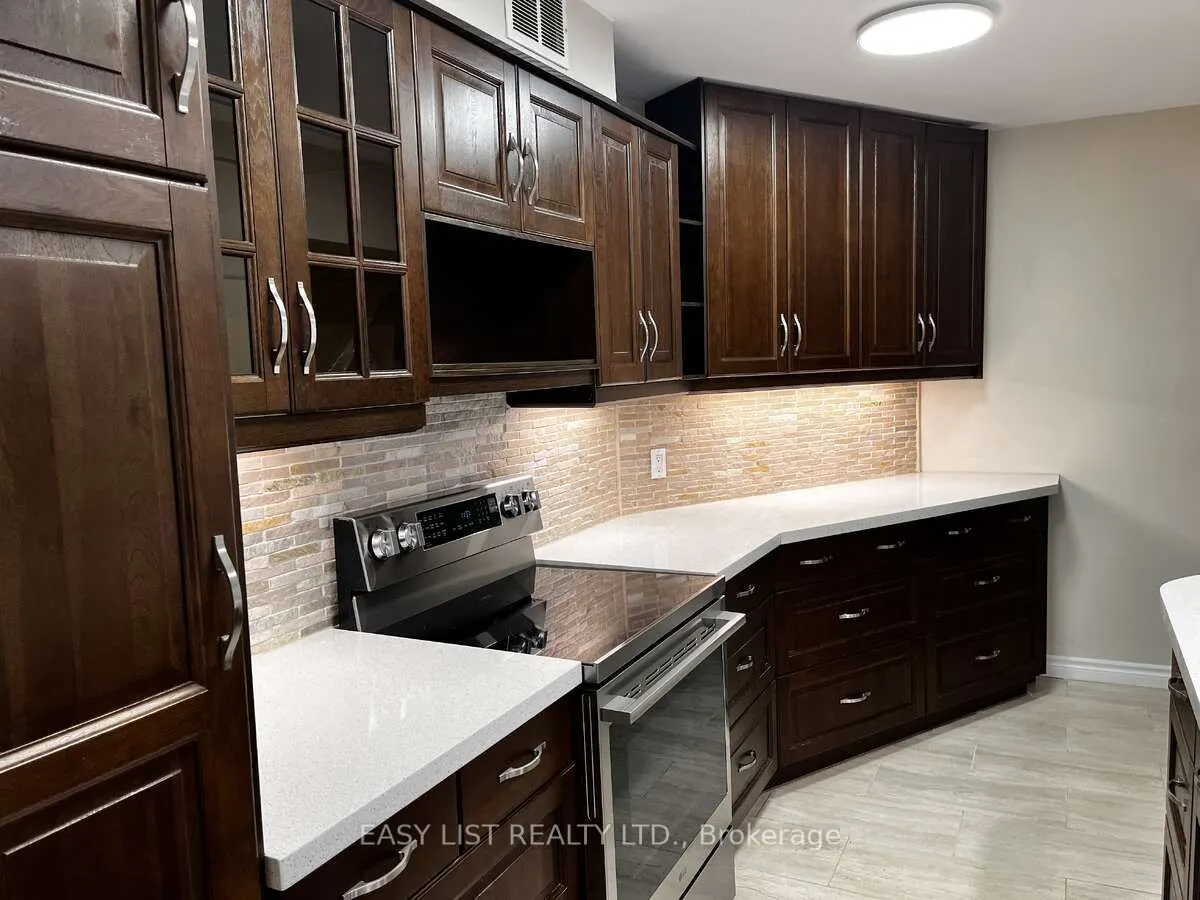 20 Southport Street, #521