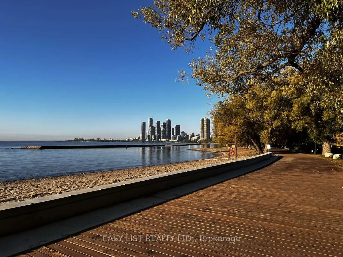 20 Southport Street, #521