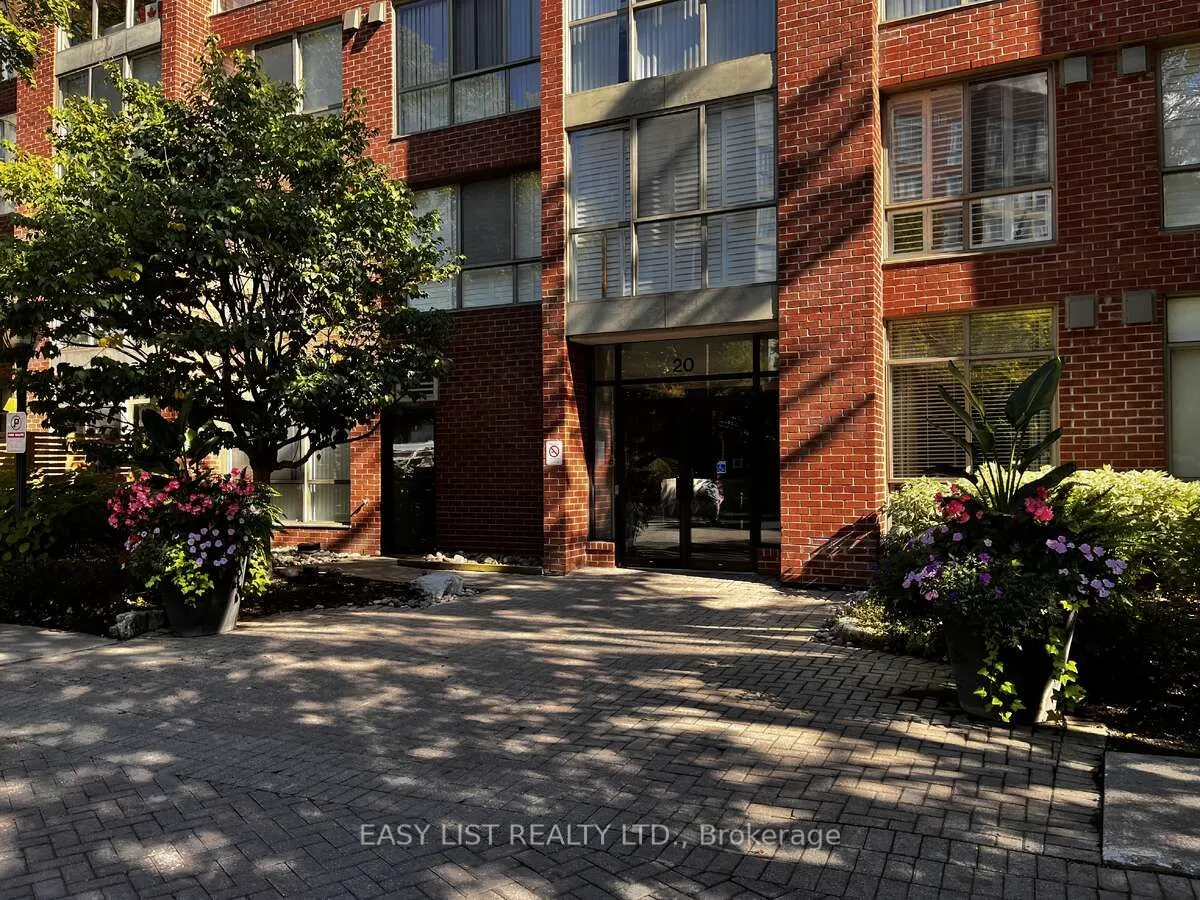 20 Southport Street, #521