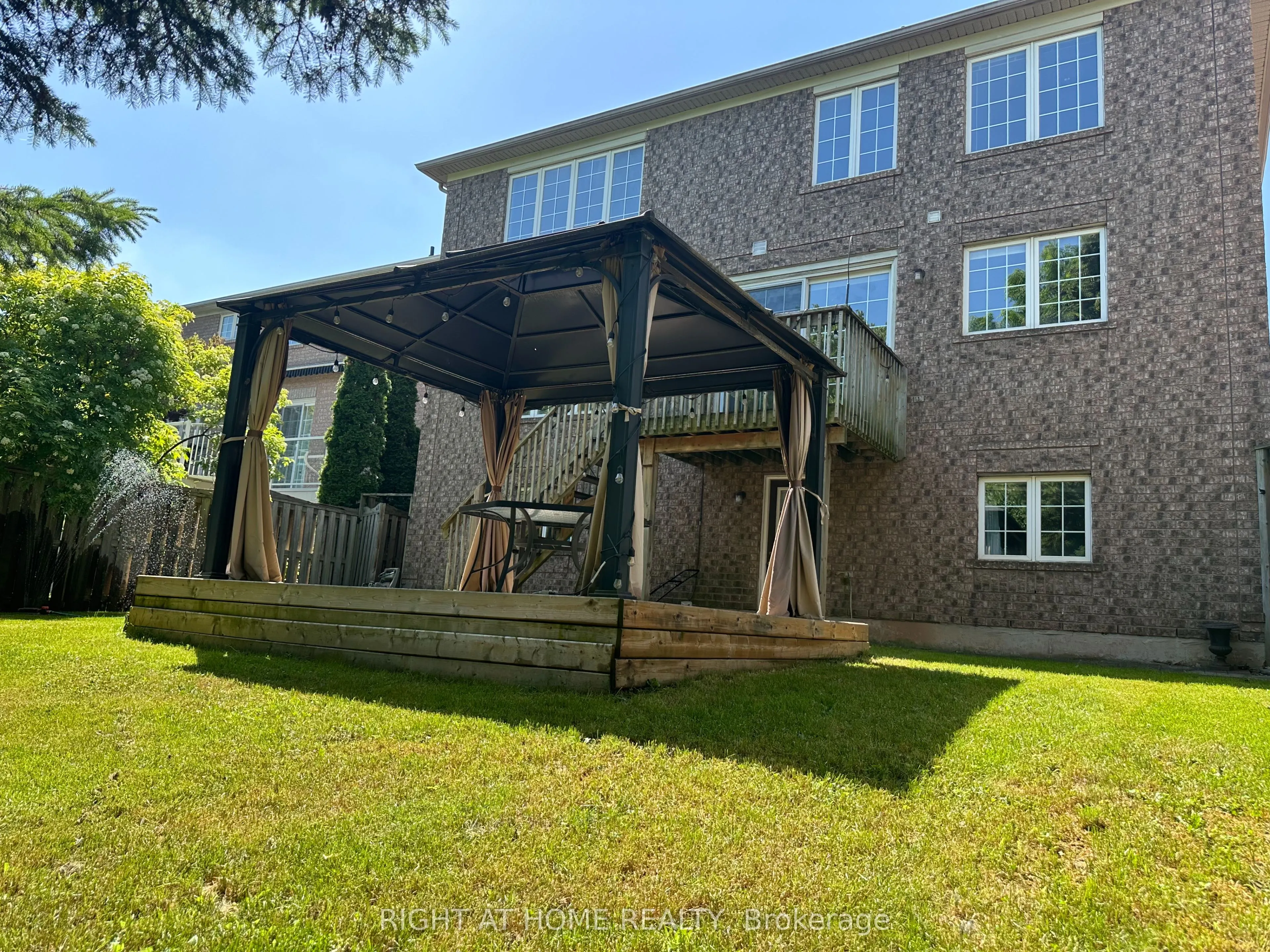 2499 SCOTCH PINE Drive