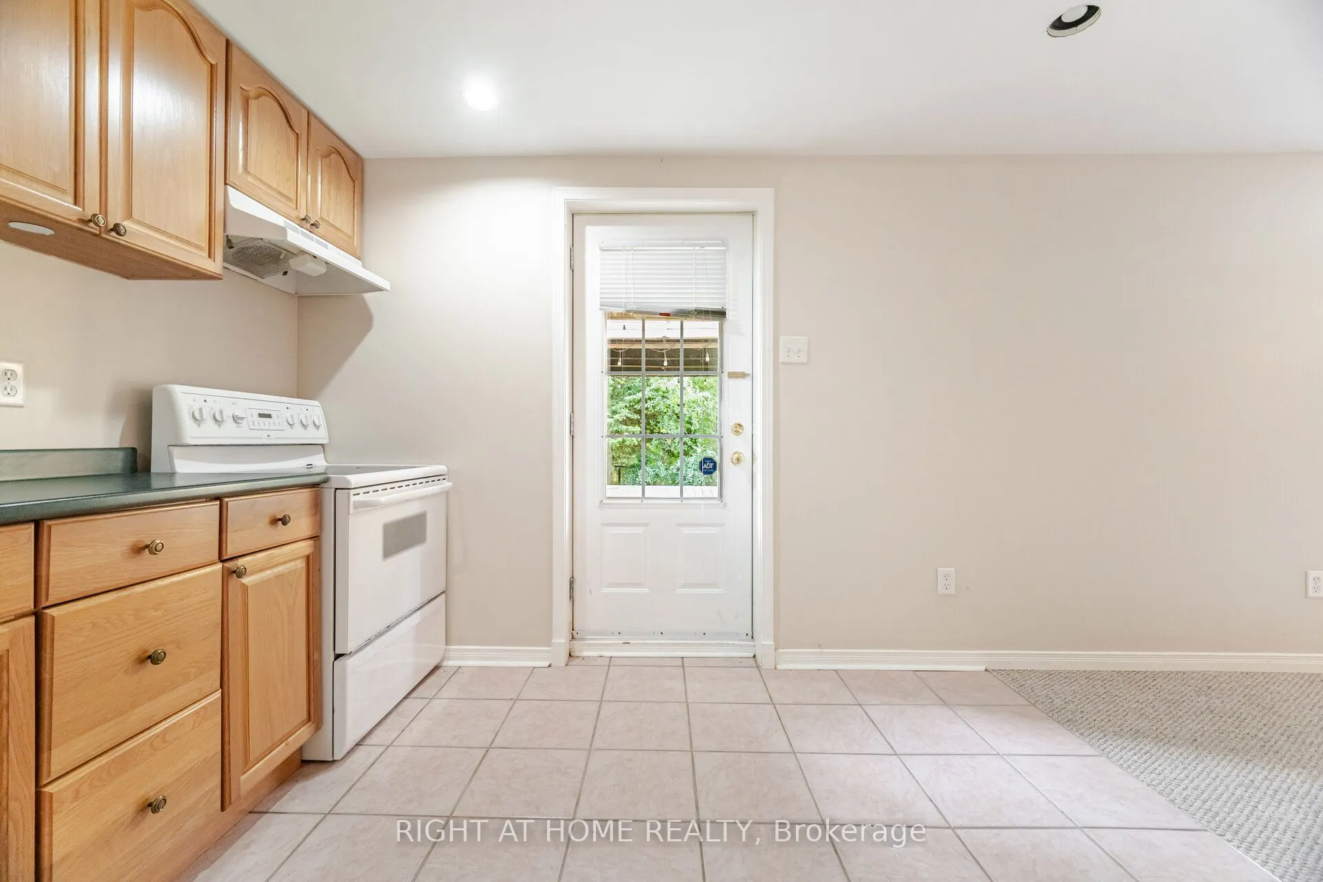 2499 SCOTCH PINE Drive