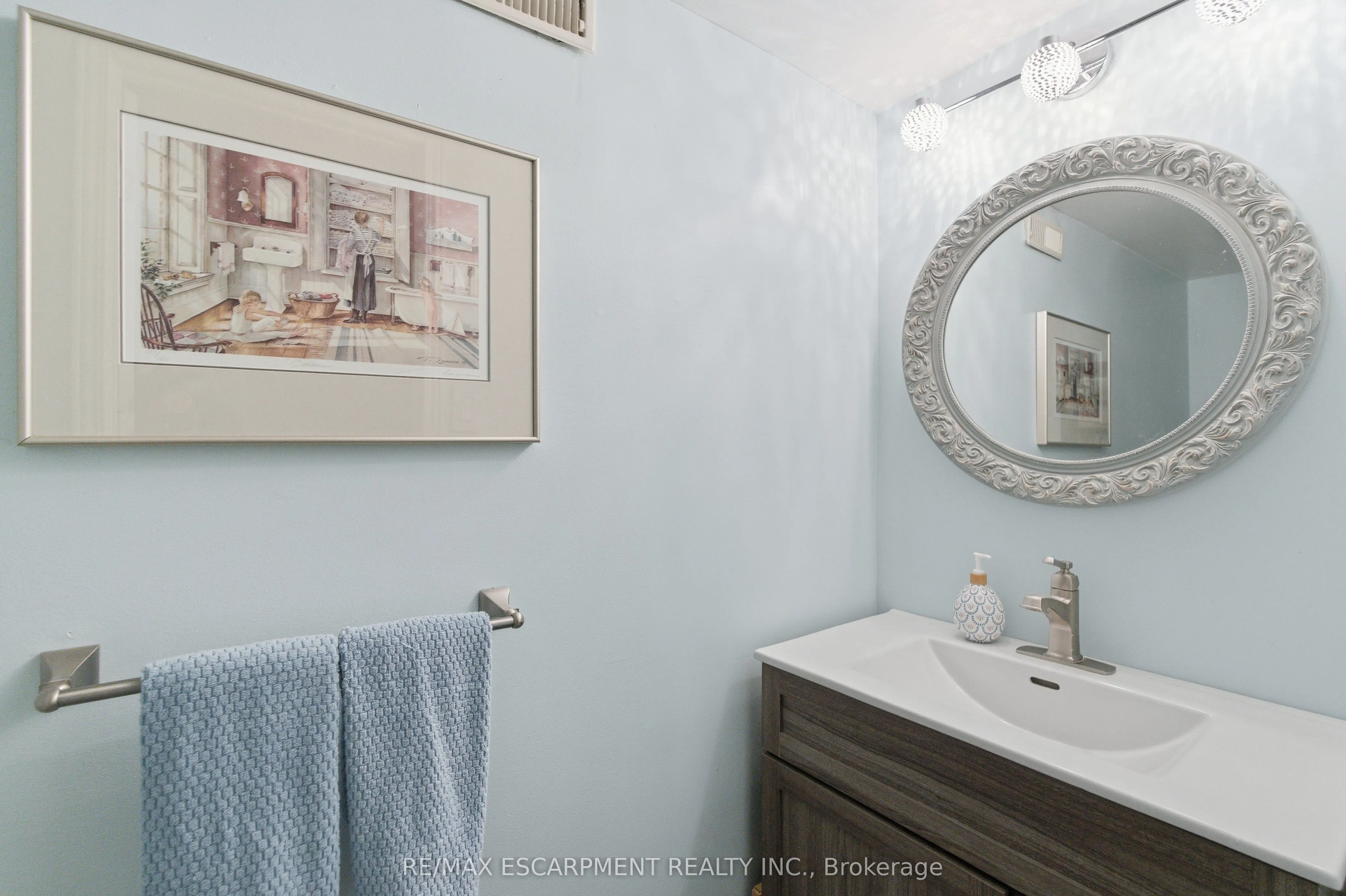 895 Maple Avenue, #537