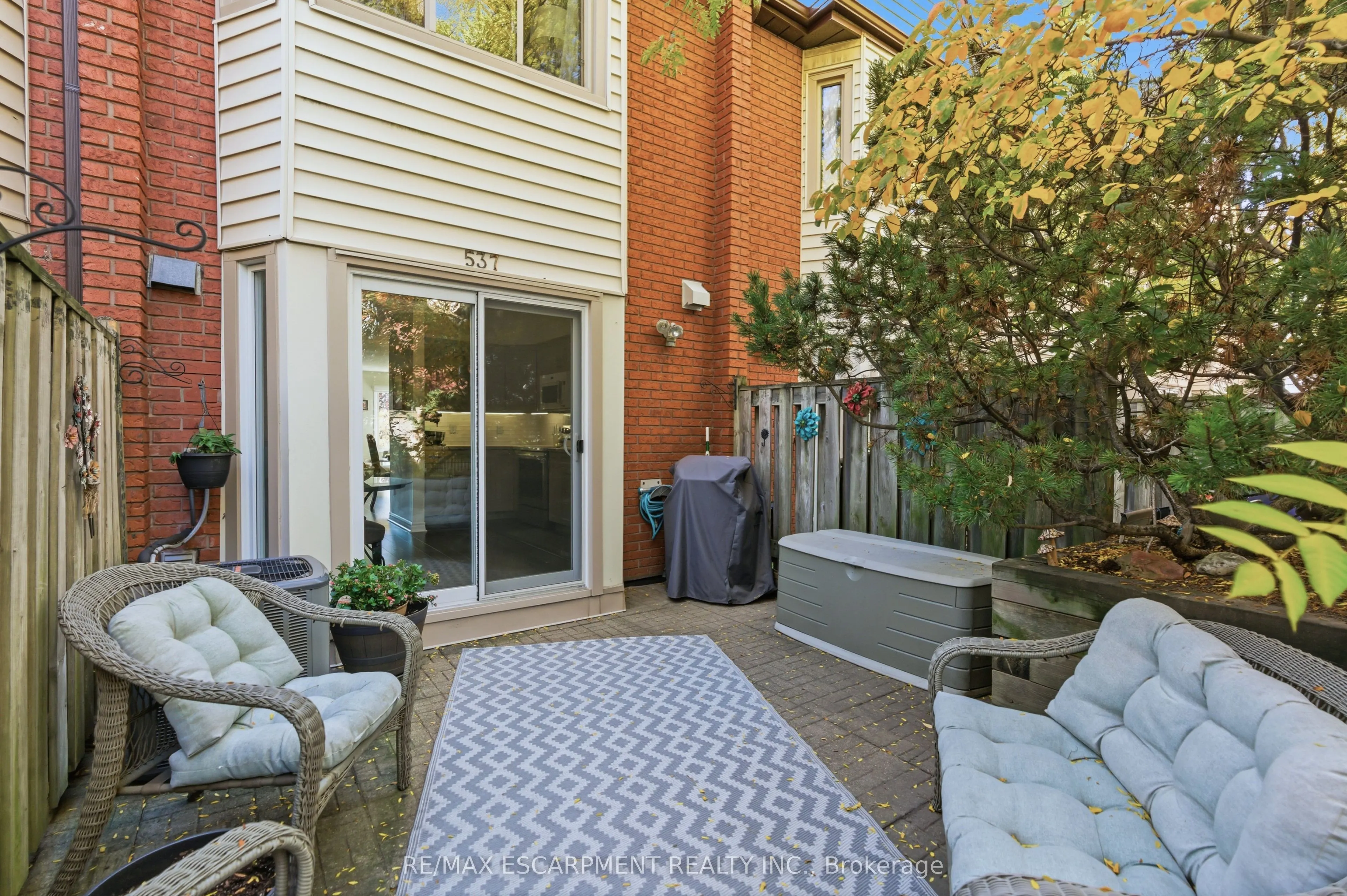 895 Maple Avenue, #537