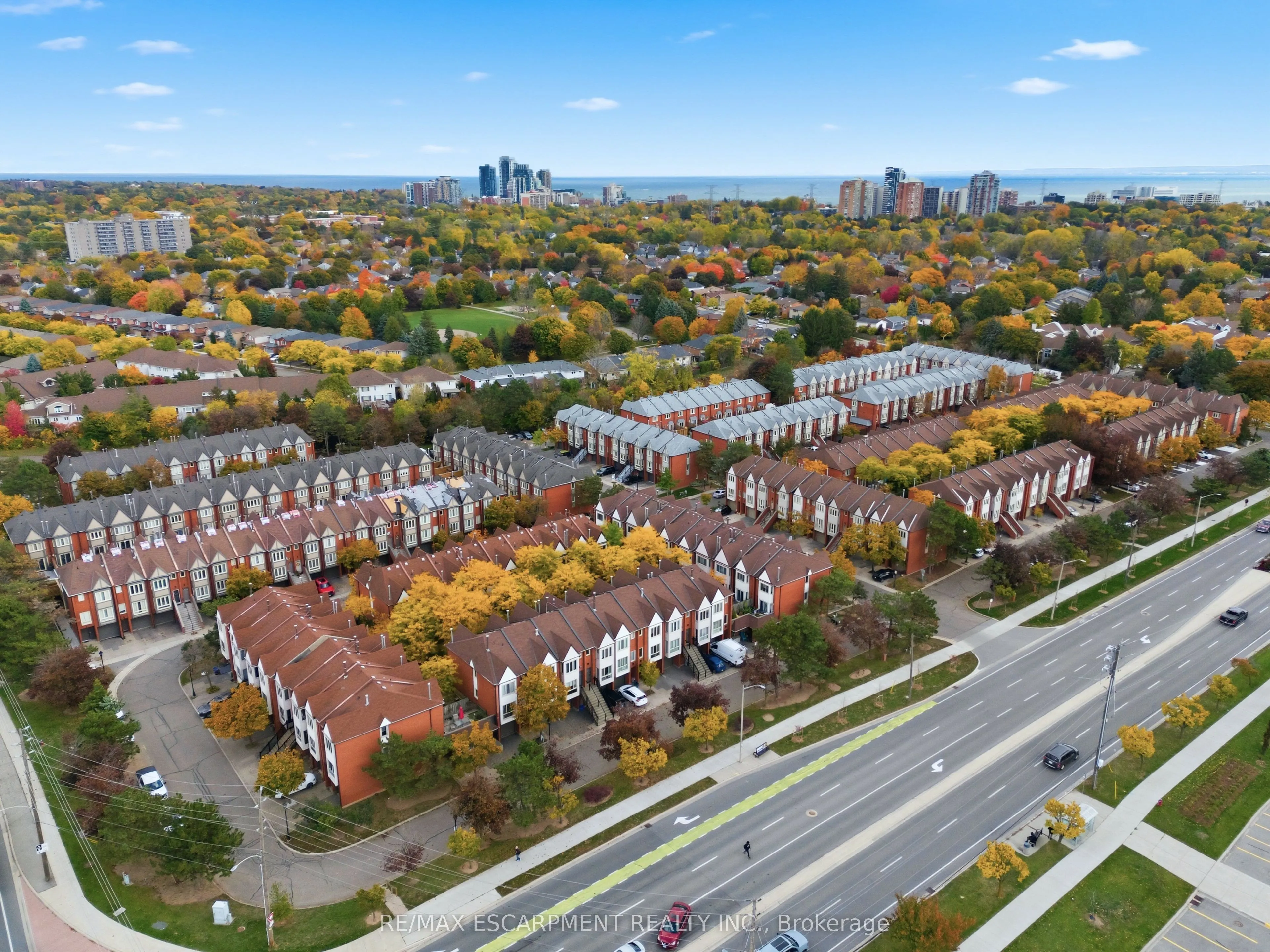 895 Maple Avenue, #537