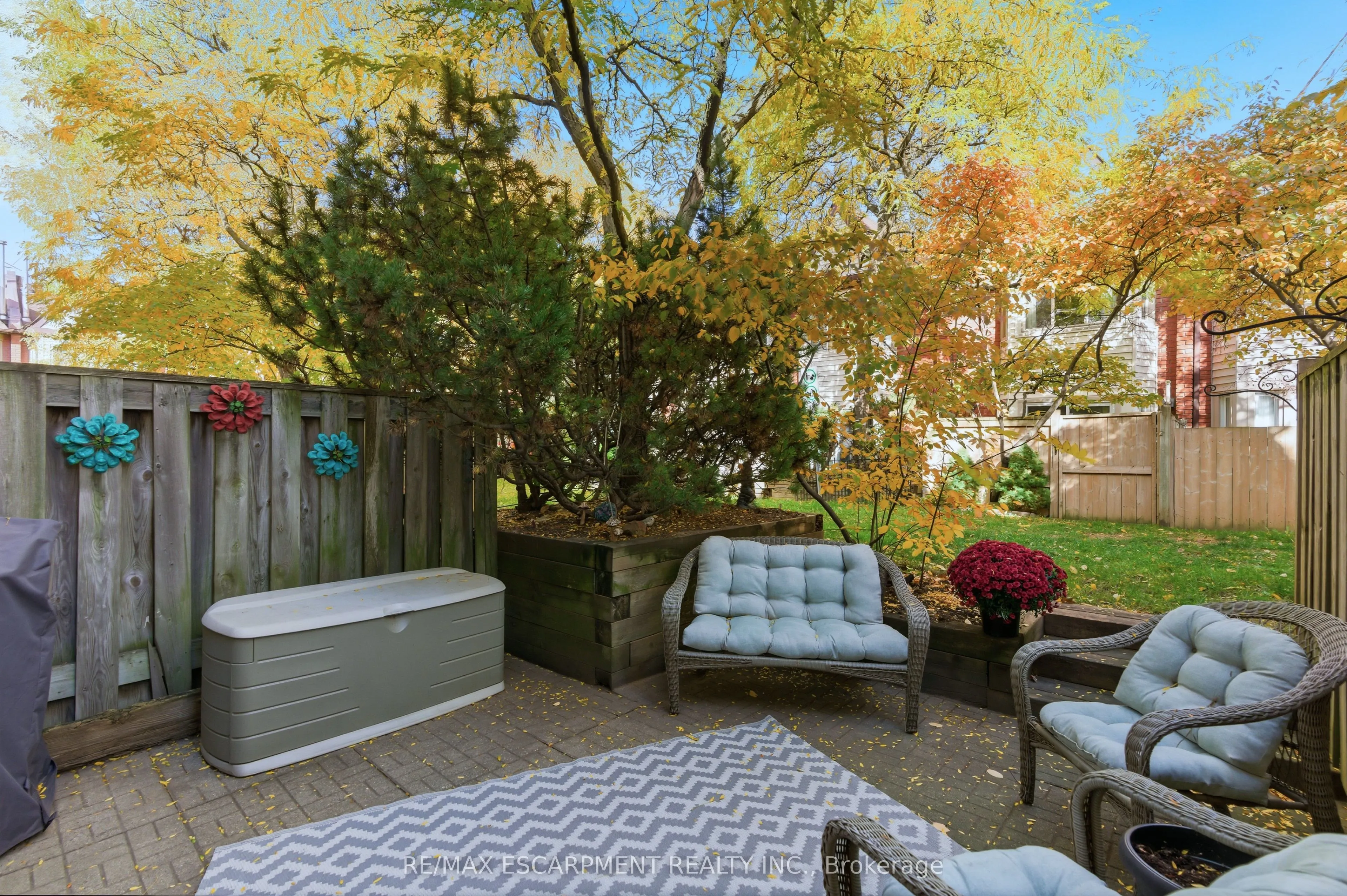 895 Maple Avenue, #537