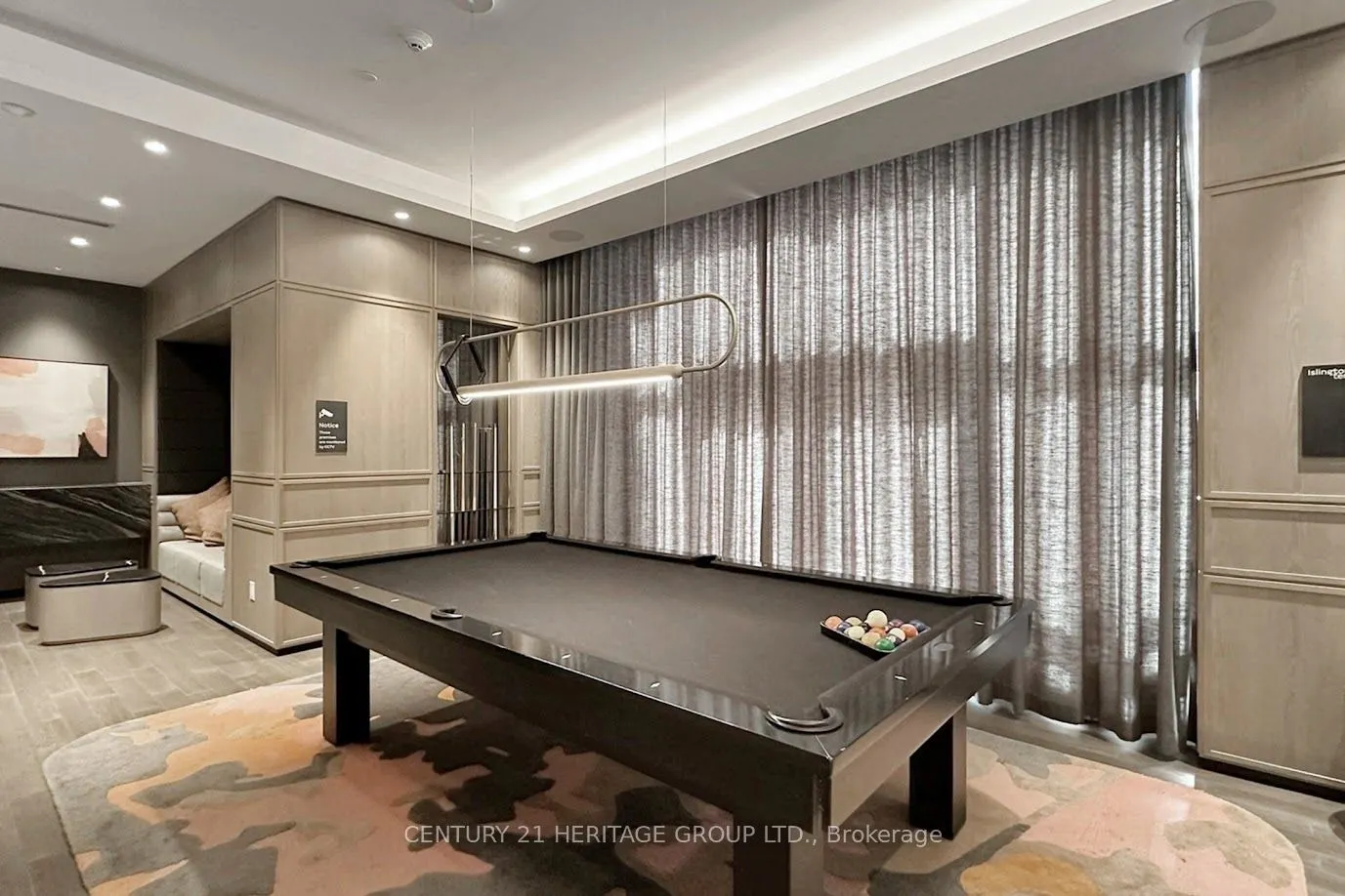 7 Mabelle Avenue, #4302