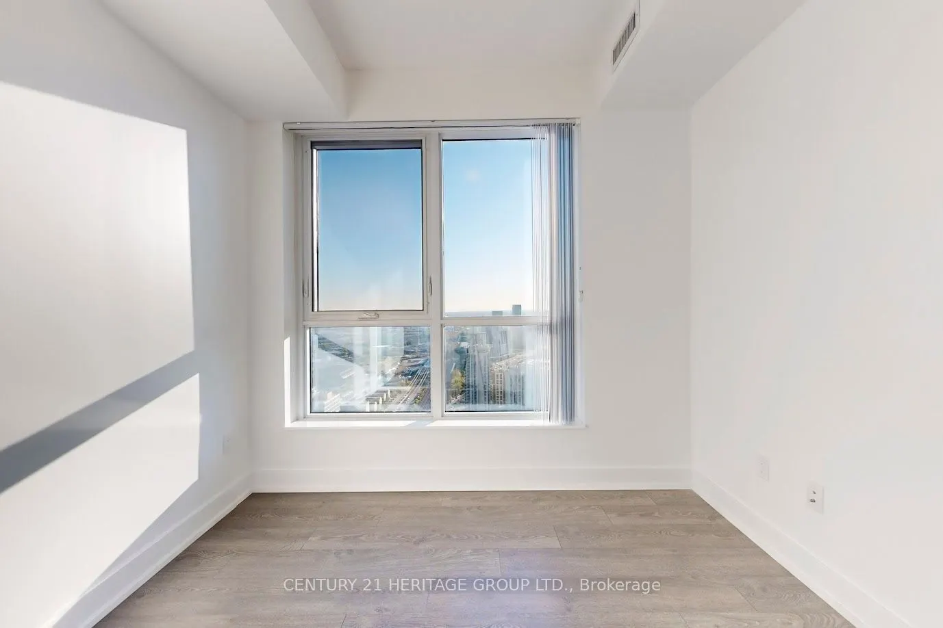 7 Mabelle Avenue, #4302