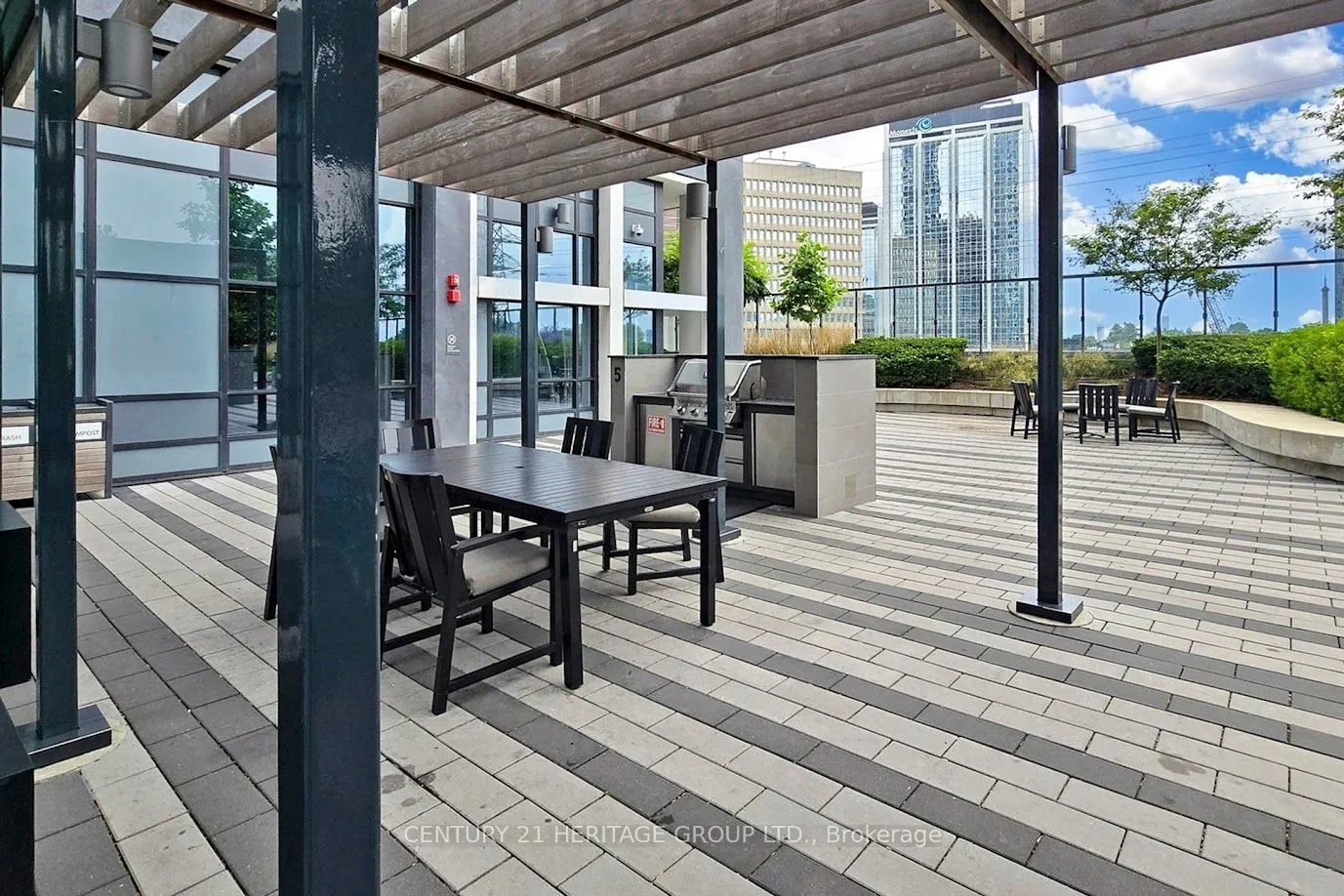 7 Mabelle Avenue, #4302