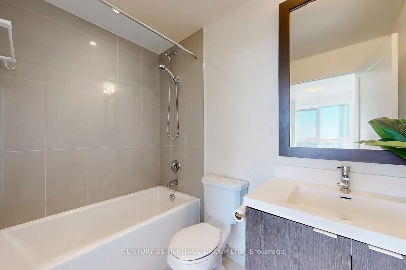 7 Mabelle Avenue, #4302