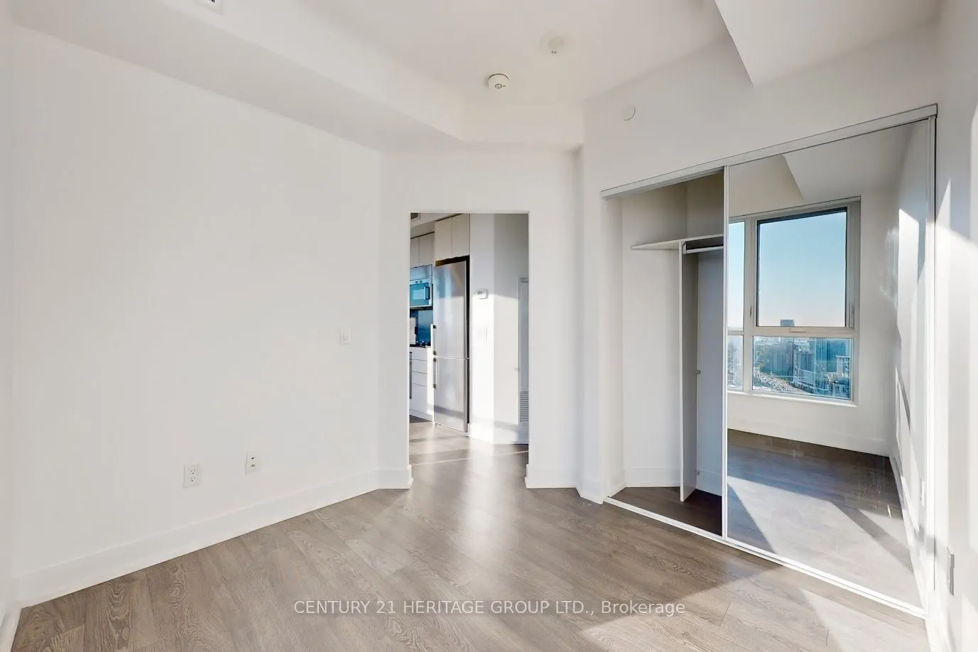 7 Mabelle Avenue, #4302