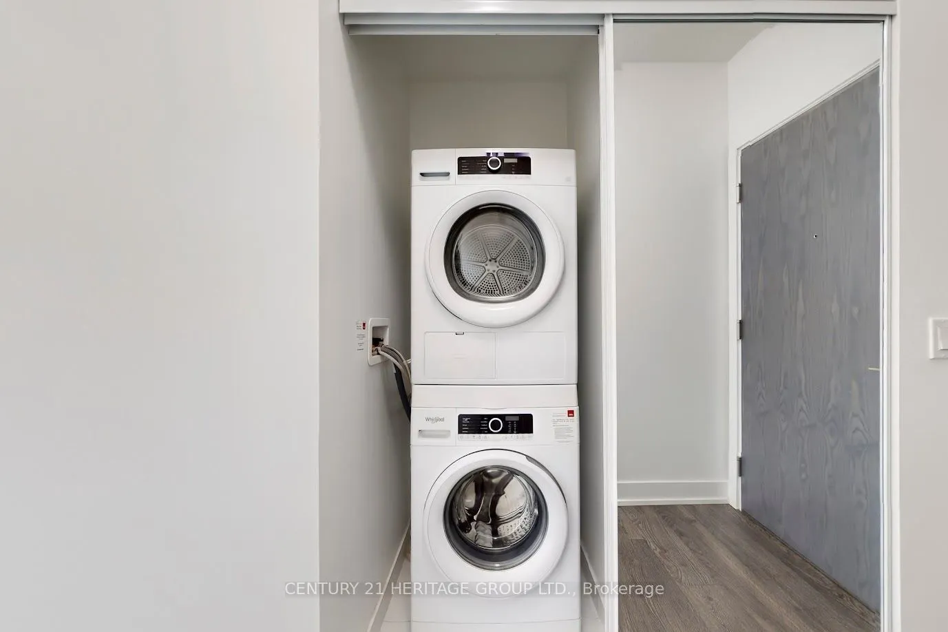 7 Mabelle Avenue, #4302