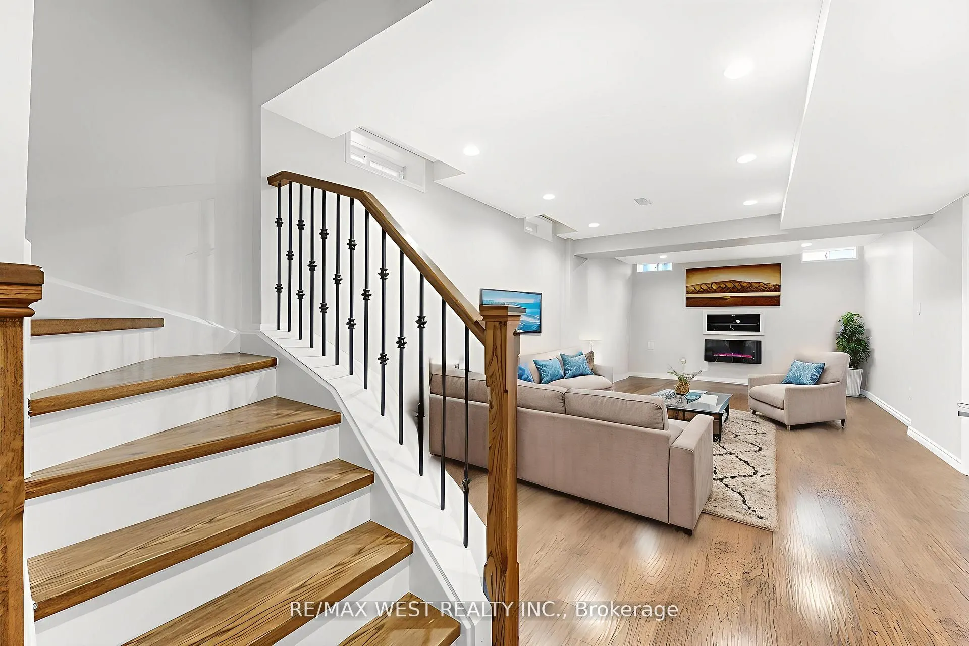 102 Everingham Circle