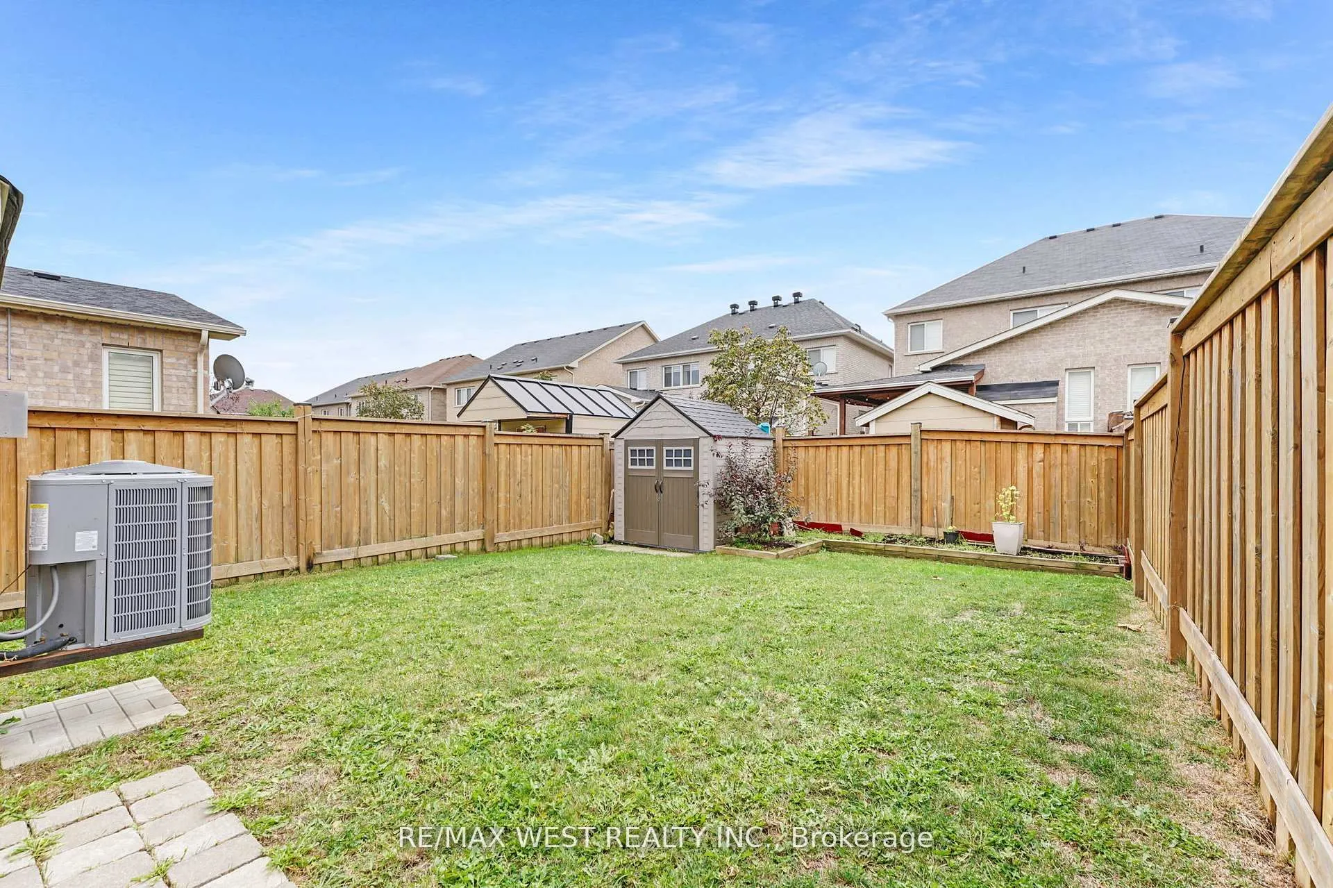 102 Everingham Circle