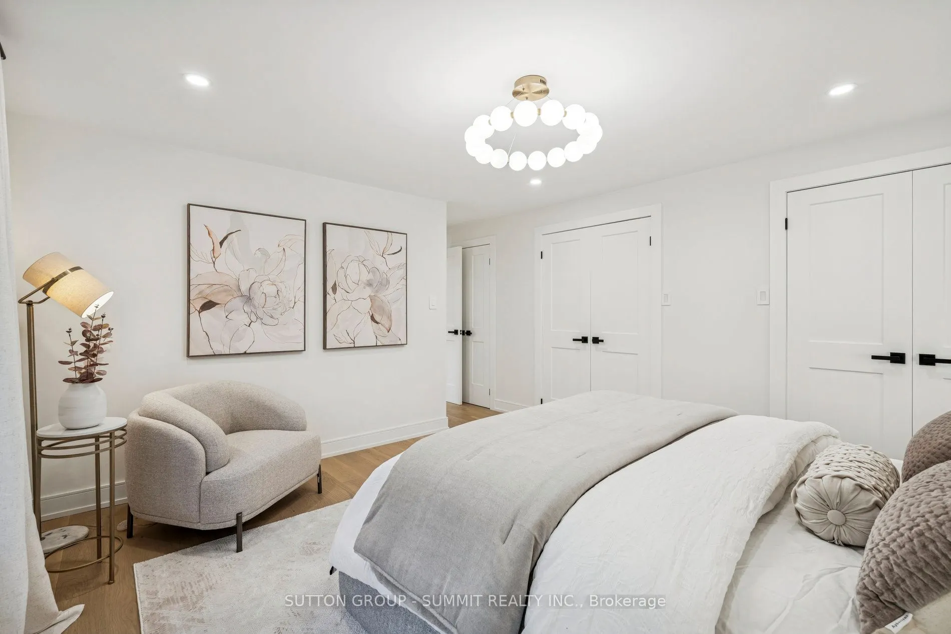 1688 Missenden Crescent