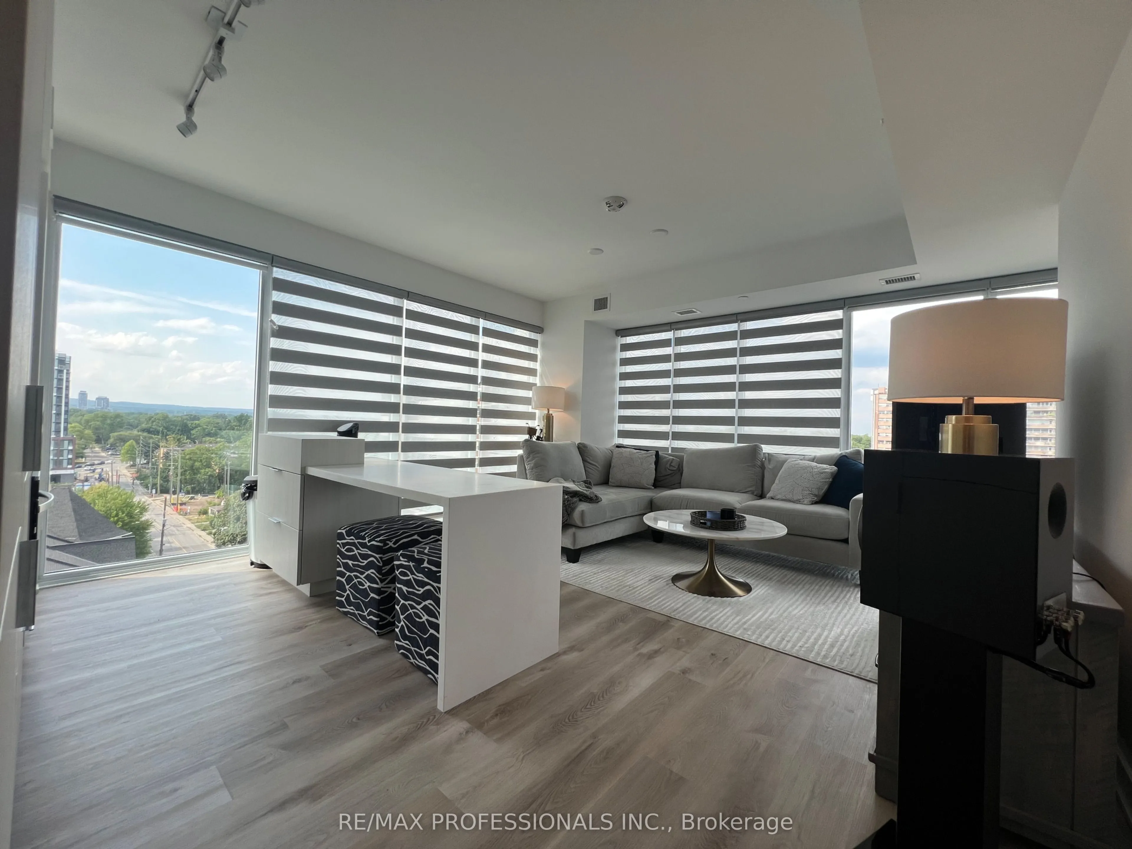 370 Martha Street, #802