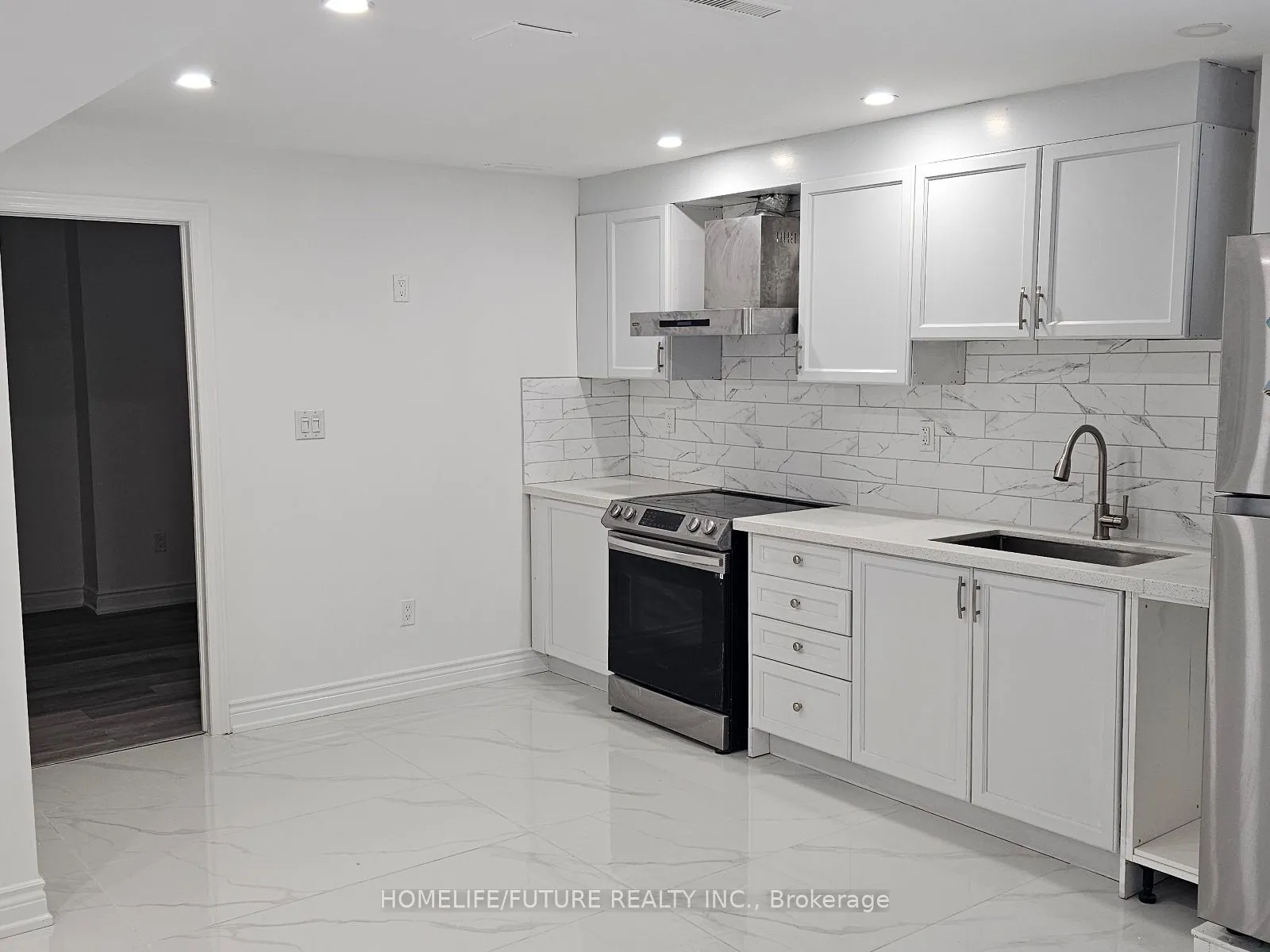 36 Newhouse Boulevard, #Bsmt