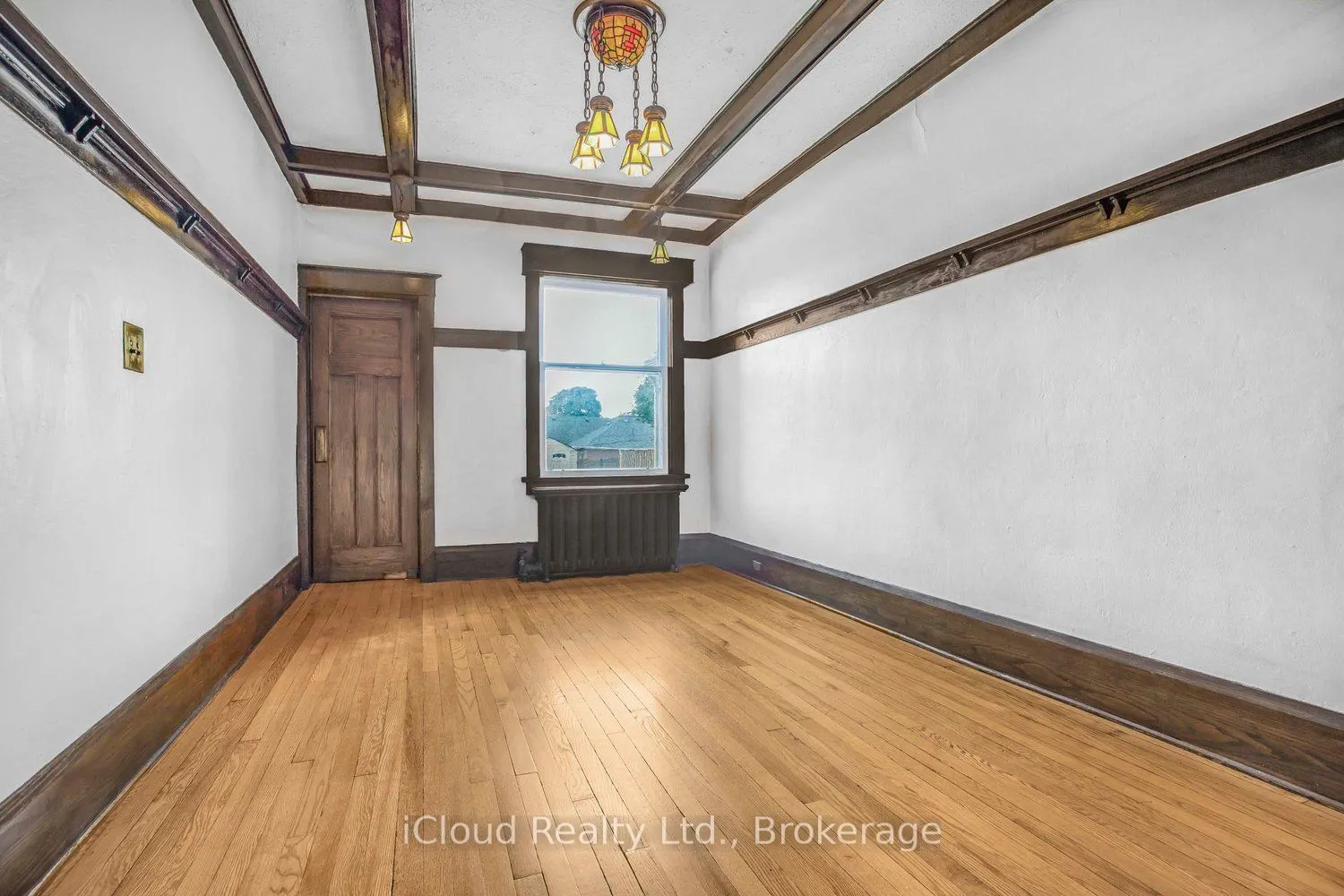 74* Glendale* Avenue