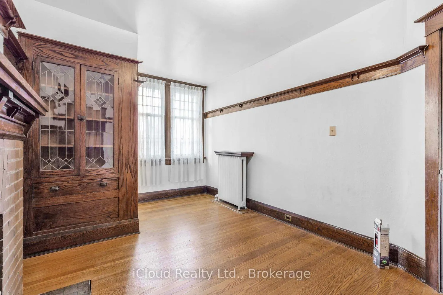 74* Glendale* Avenue