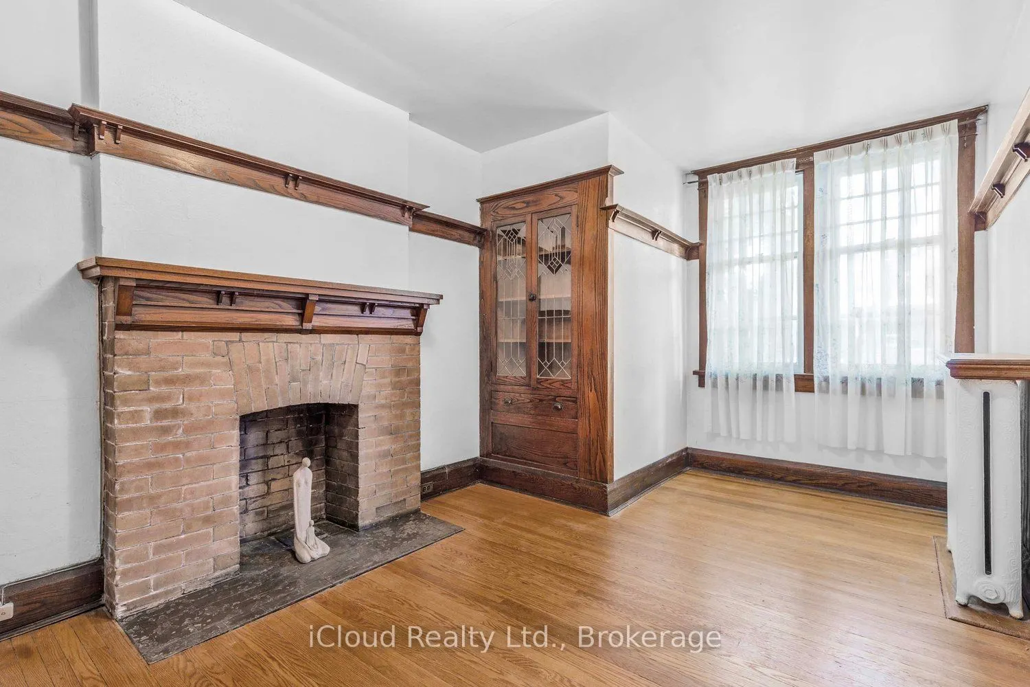 74* Glendale* Avenue