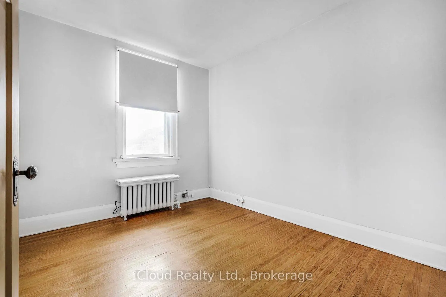 74* Glendale* Avenue