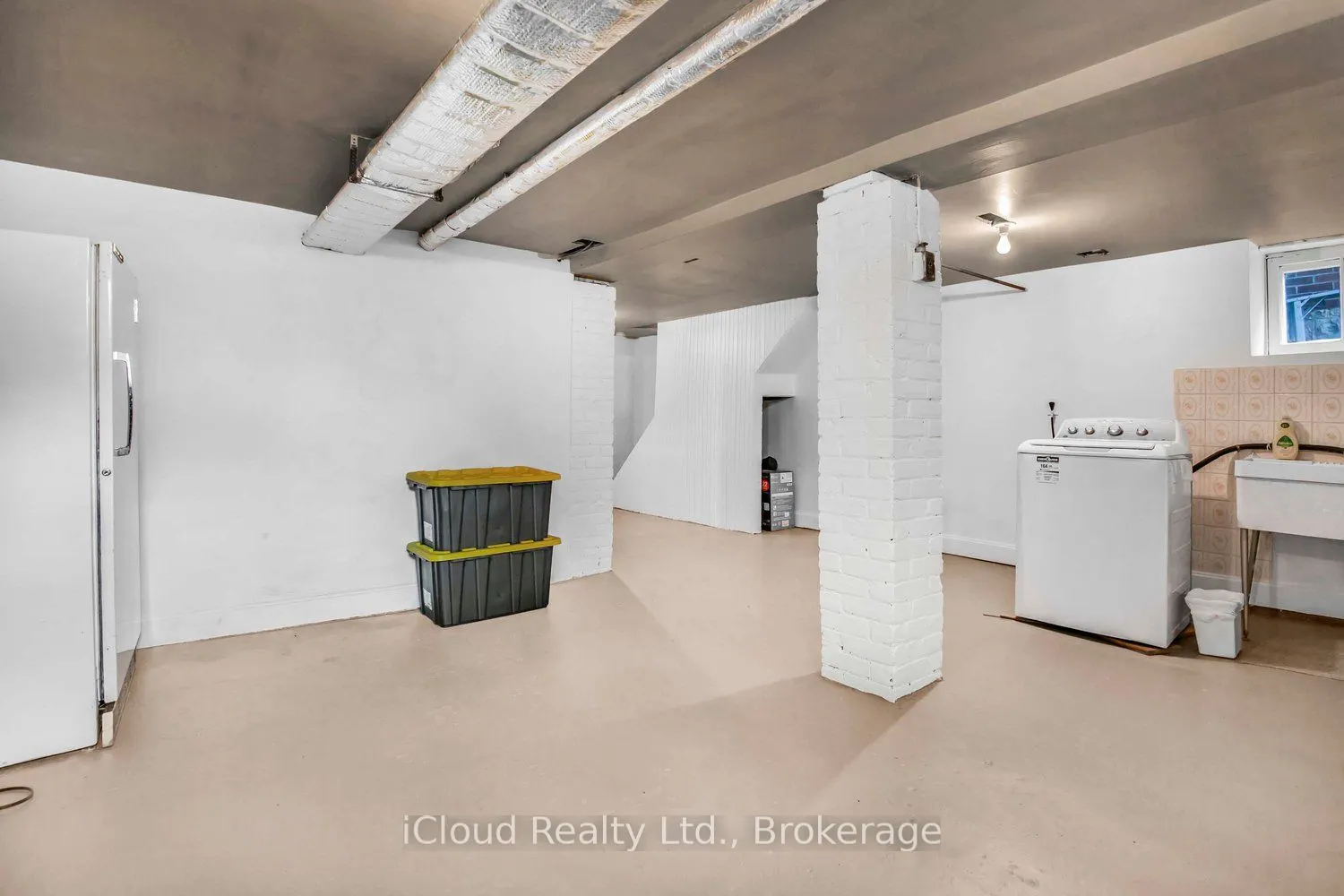 74* Glendale* Avenue