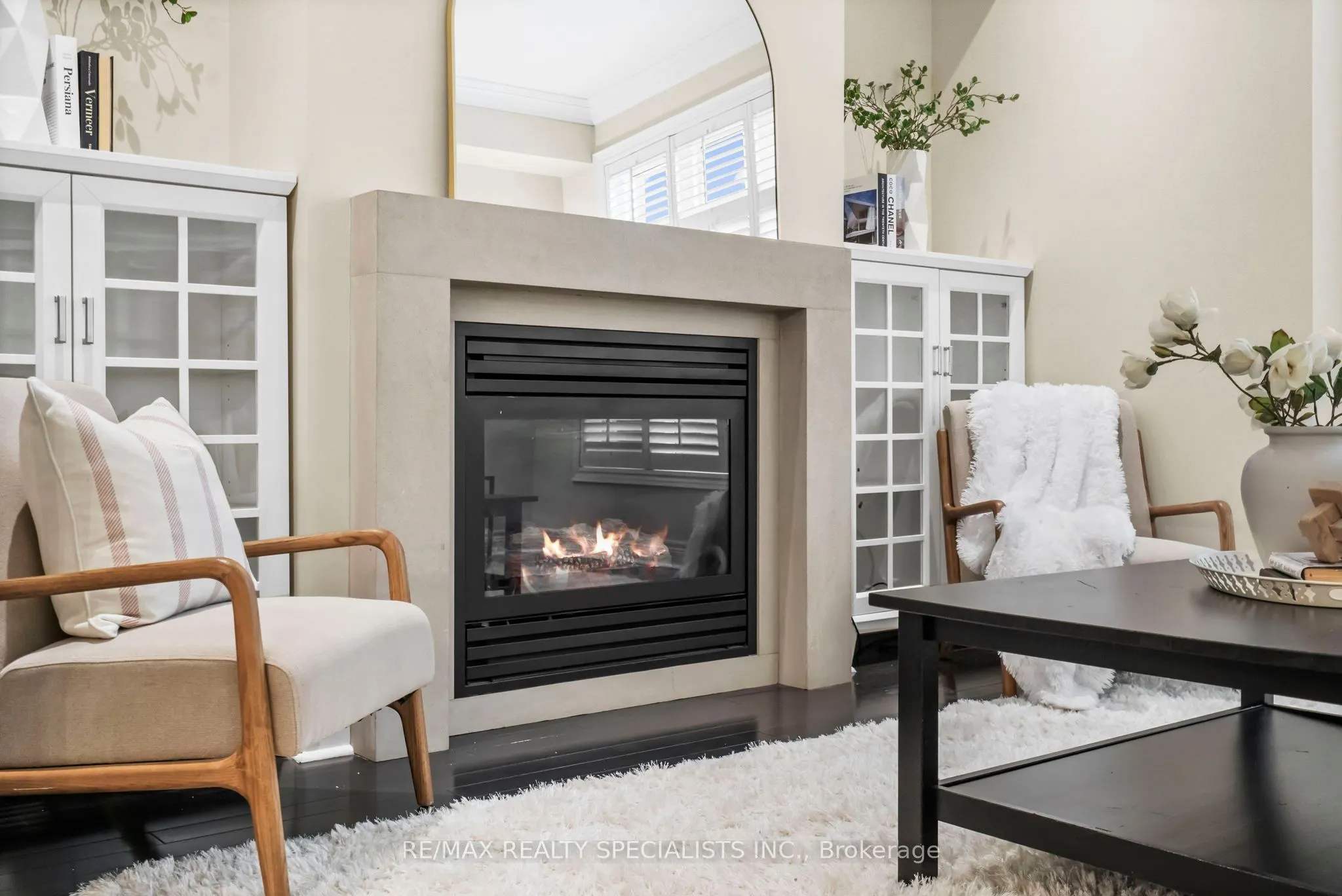 1812 Burnhamthorpe Road E