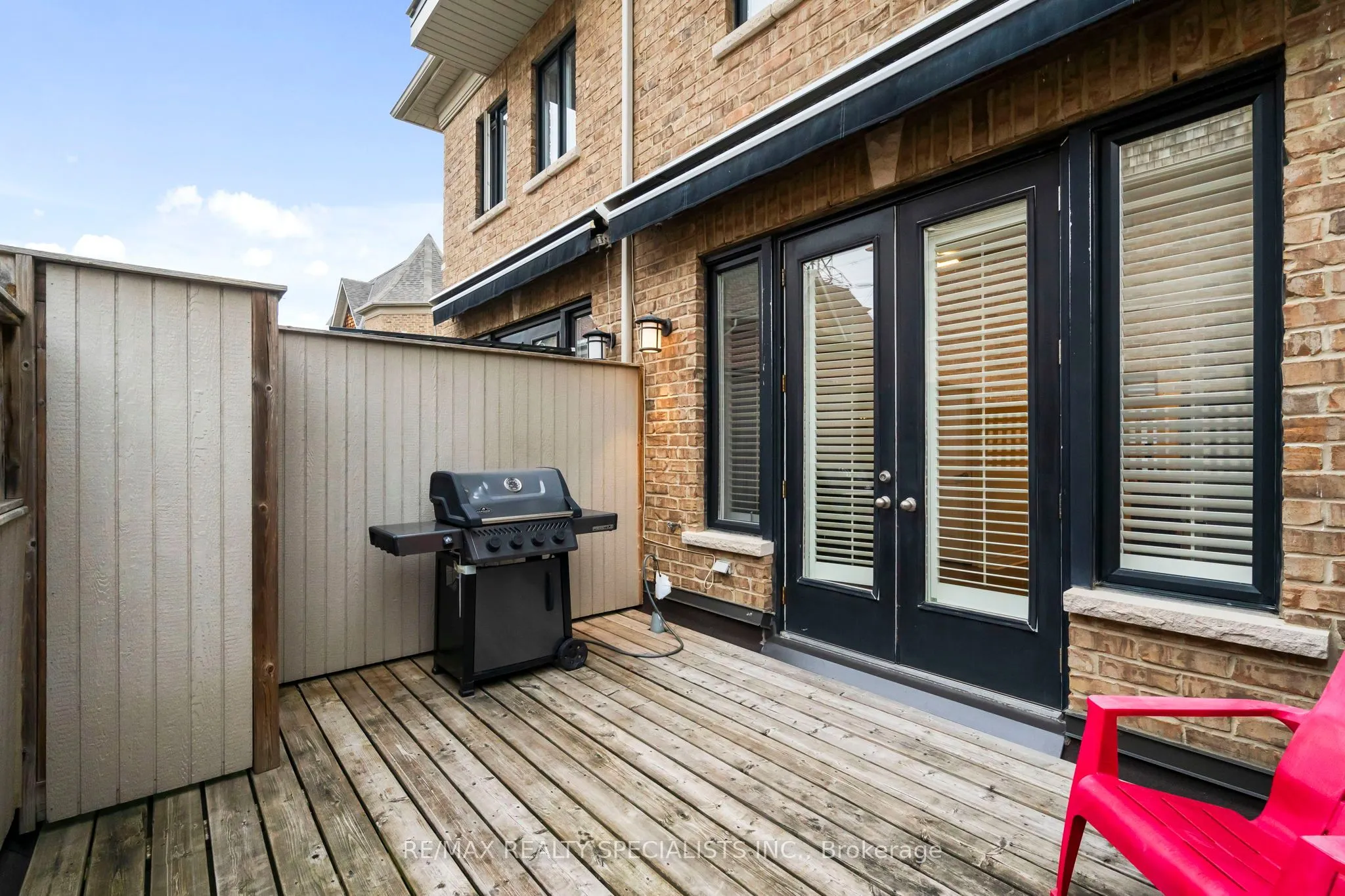 1812 Burnhamthorpe Road E