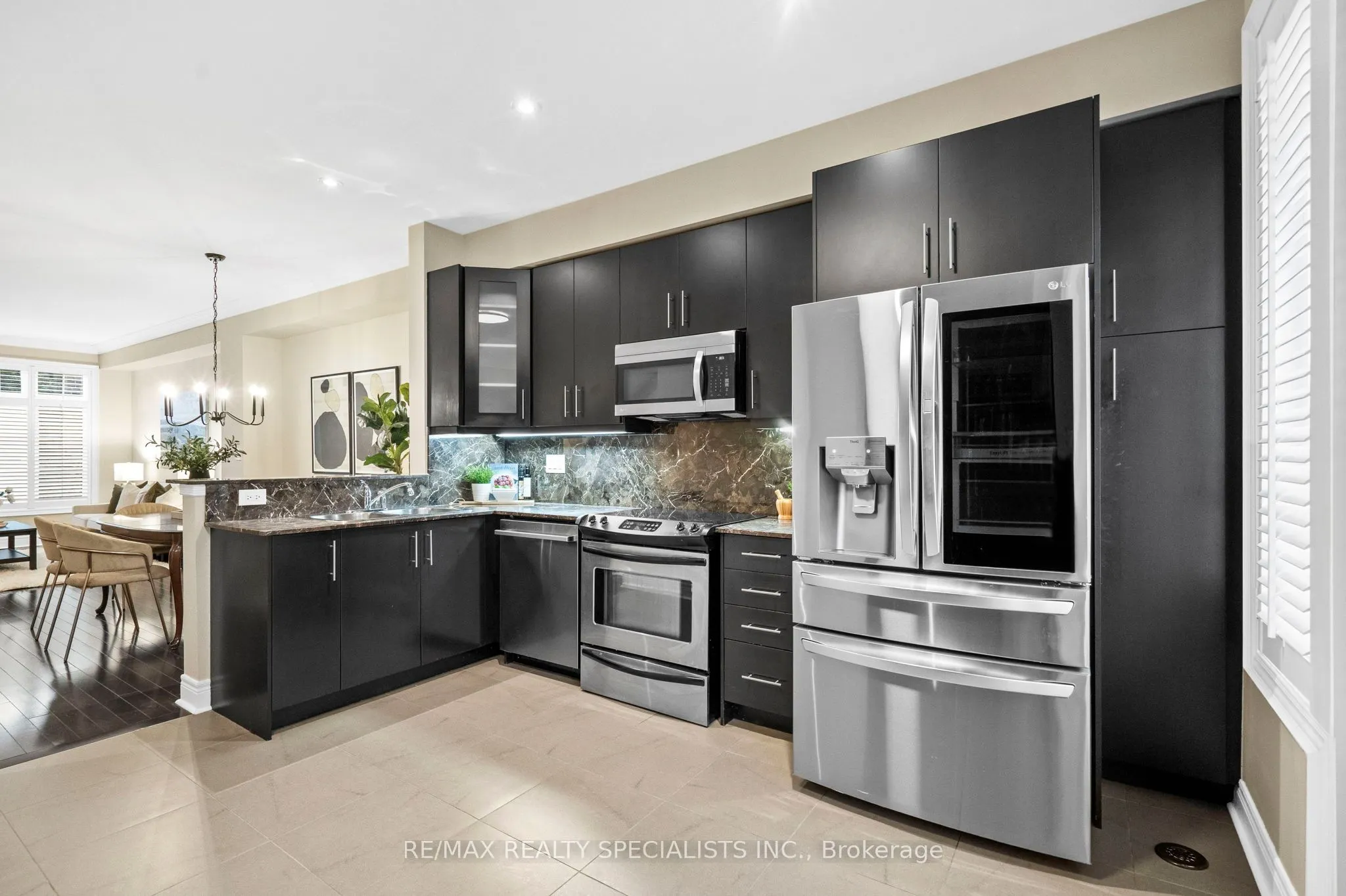 1812 Burnhamthorpe Road E