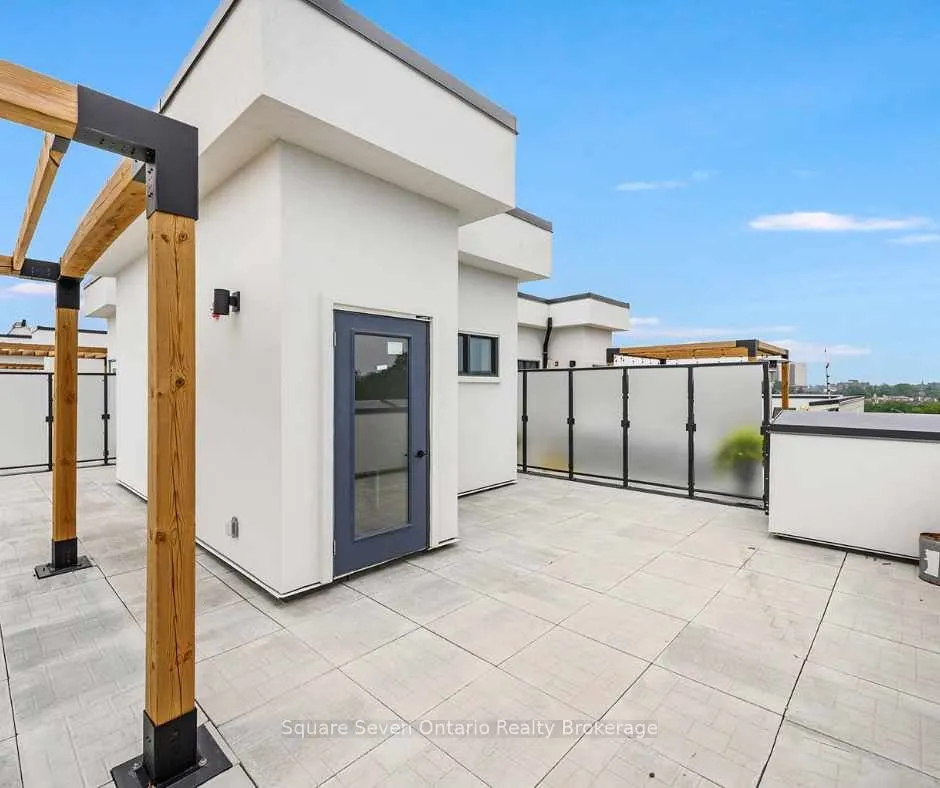 123 Maurice Drive, #412