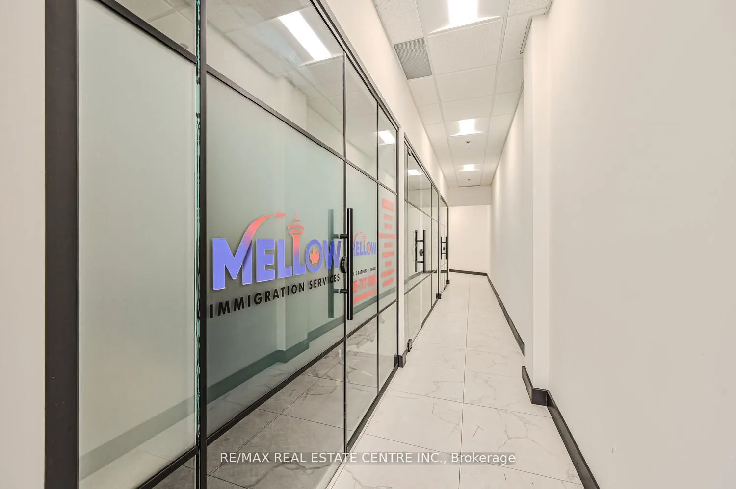 2565 Steeles Avenue E, #22