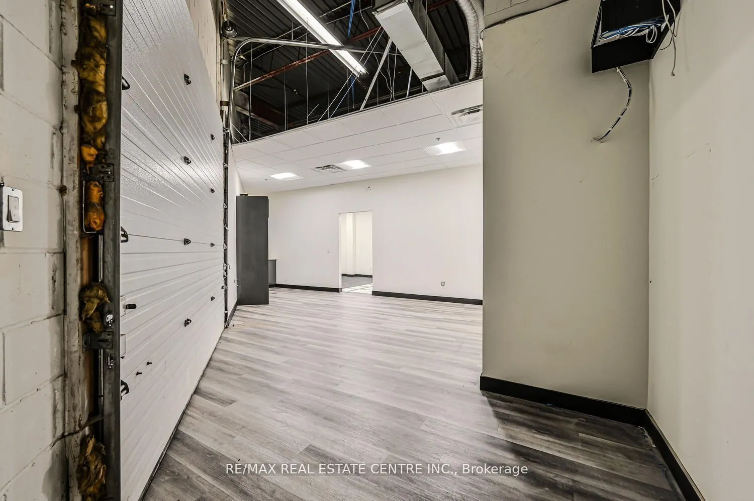 2565 Steeles Avenue E, #22