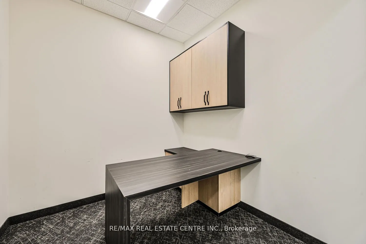 2565 Steeles Avenue E, #22