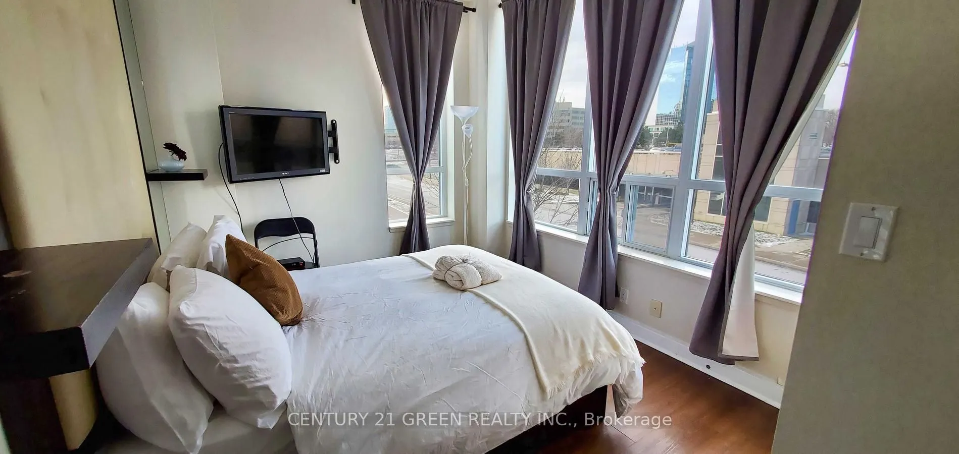 80 Absolute Avenue, #1207