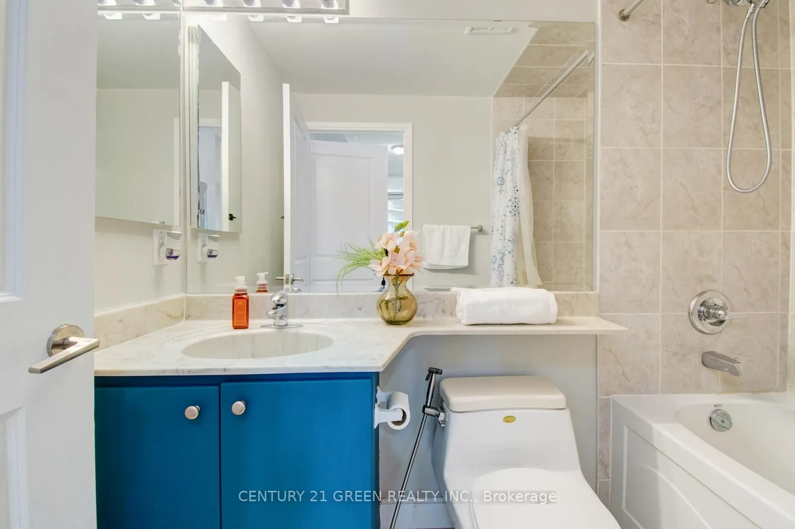 80 Absolute Avenue, #1207