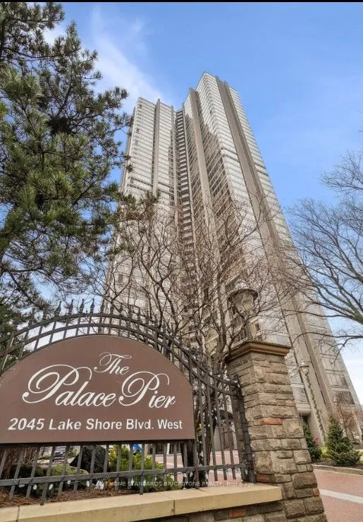 2045 Lake Shore Boulevard W, #2