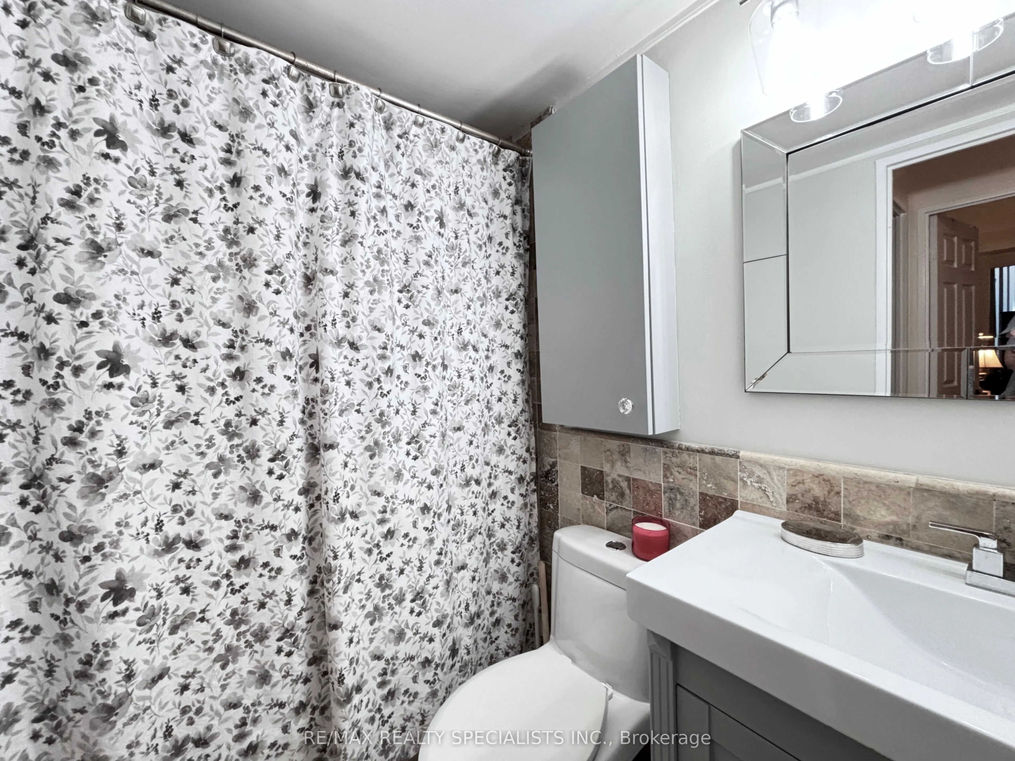 330 Rathburn Road W, #2206