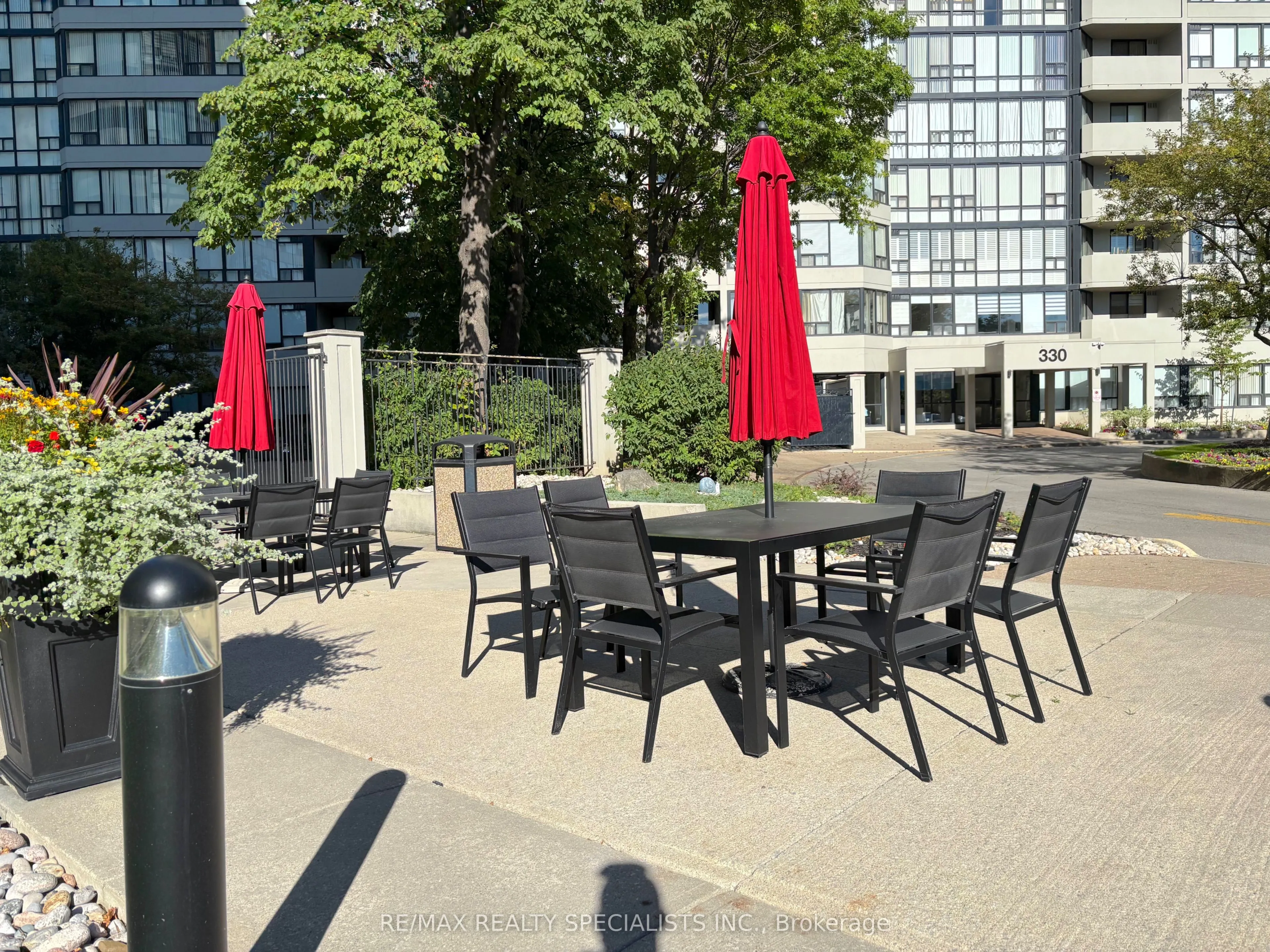 330 Rathburn Road W, #2206