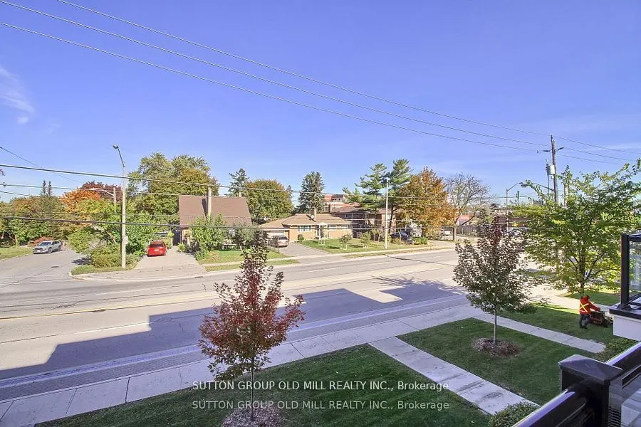 2335 Sheppard Avenue W, #26