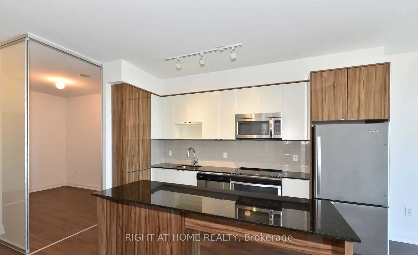 9 Valhalla Inn Road, #2801