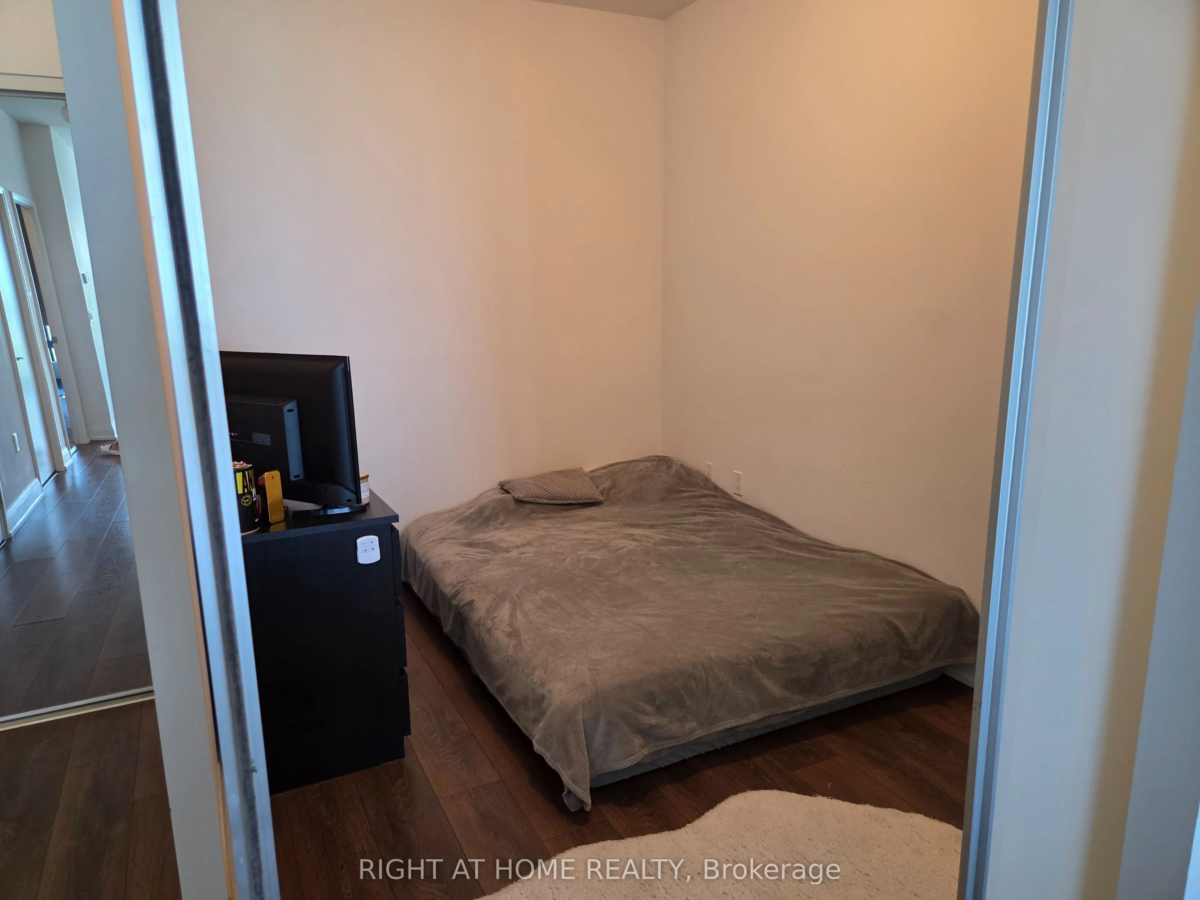 9 Valhalla Inn Road, #2801