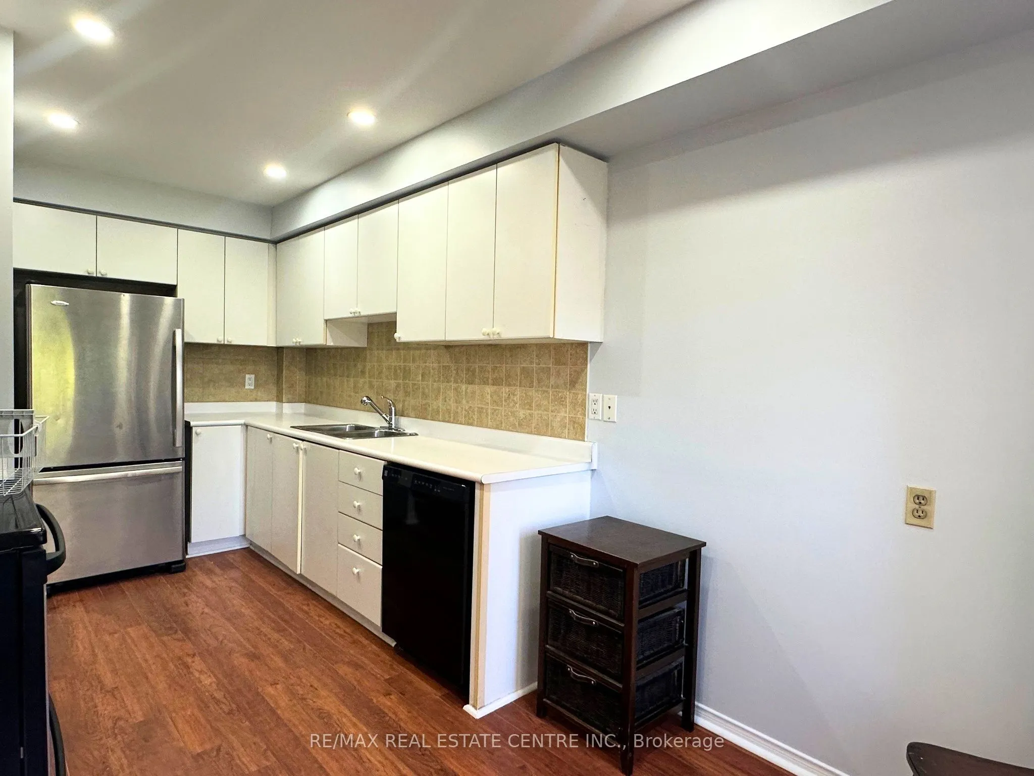 2215 Cleaver Avenue, #22