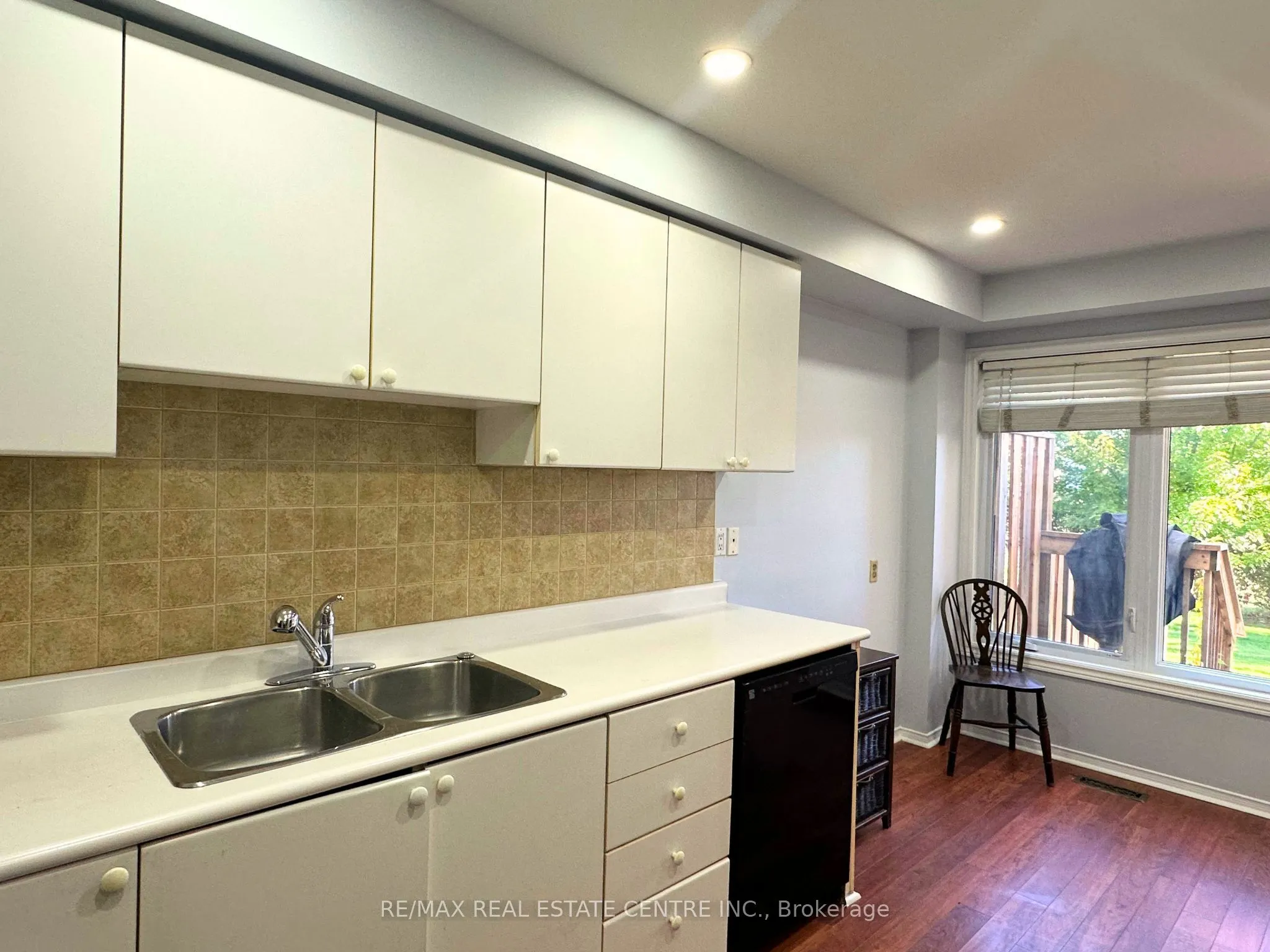 2215 Cleaver Avenue, #22