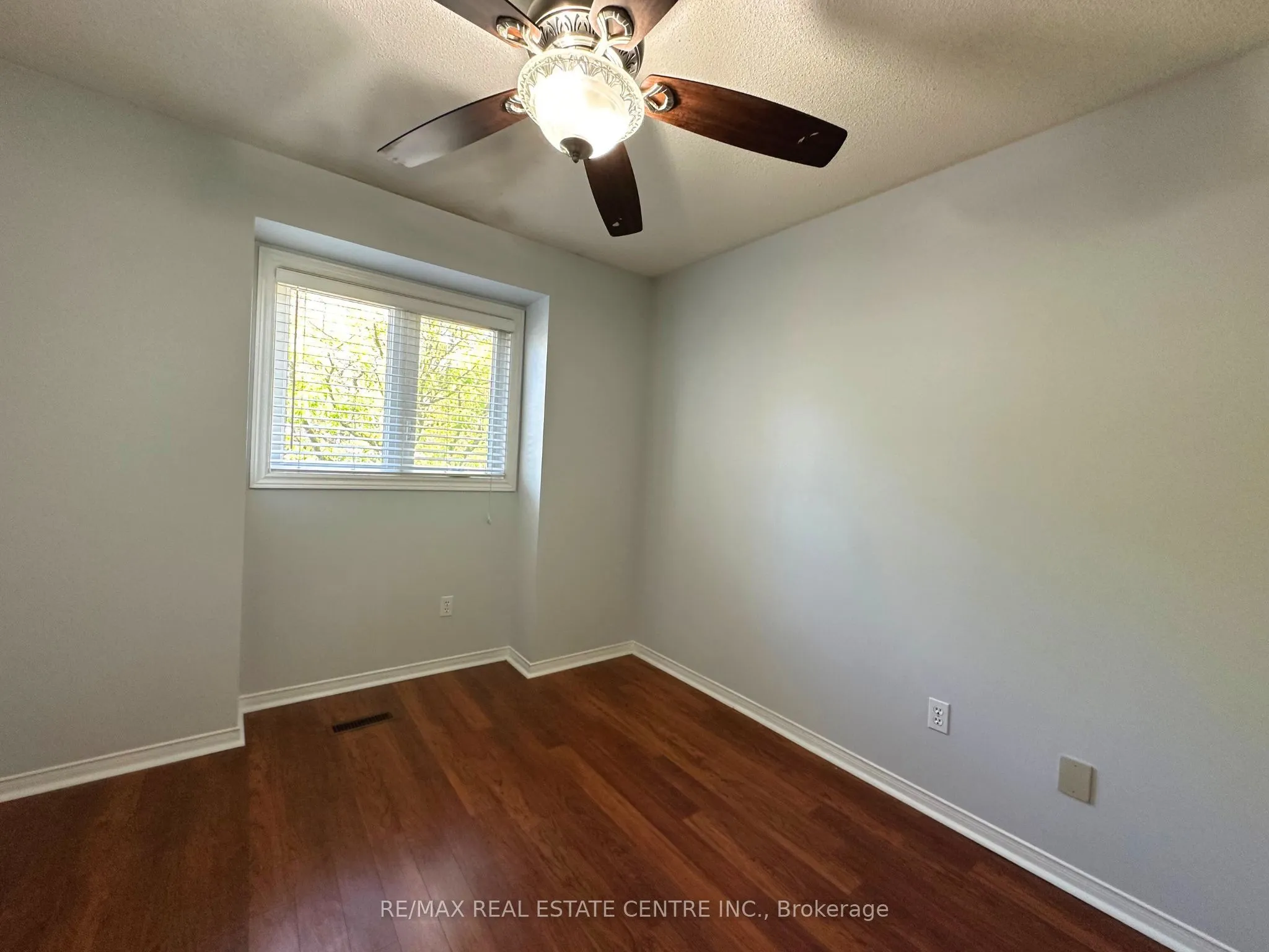 2215 Cleaver Avenue, #22